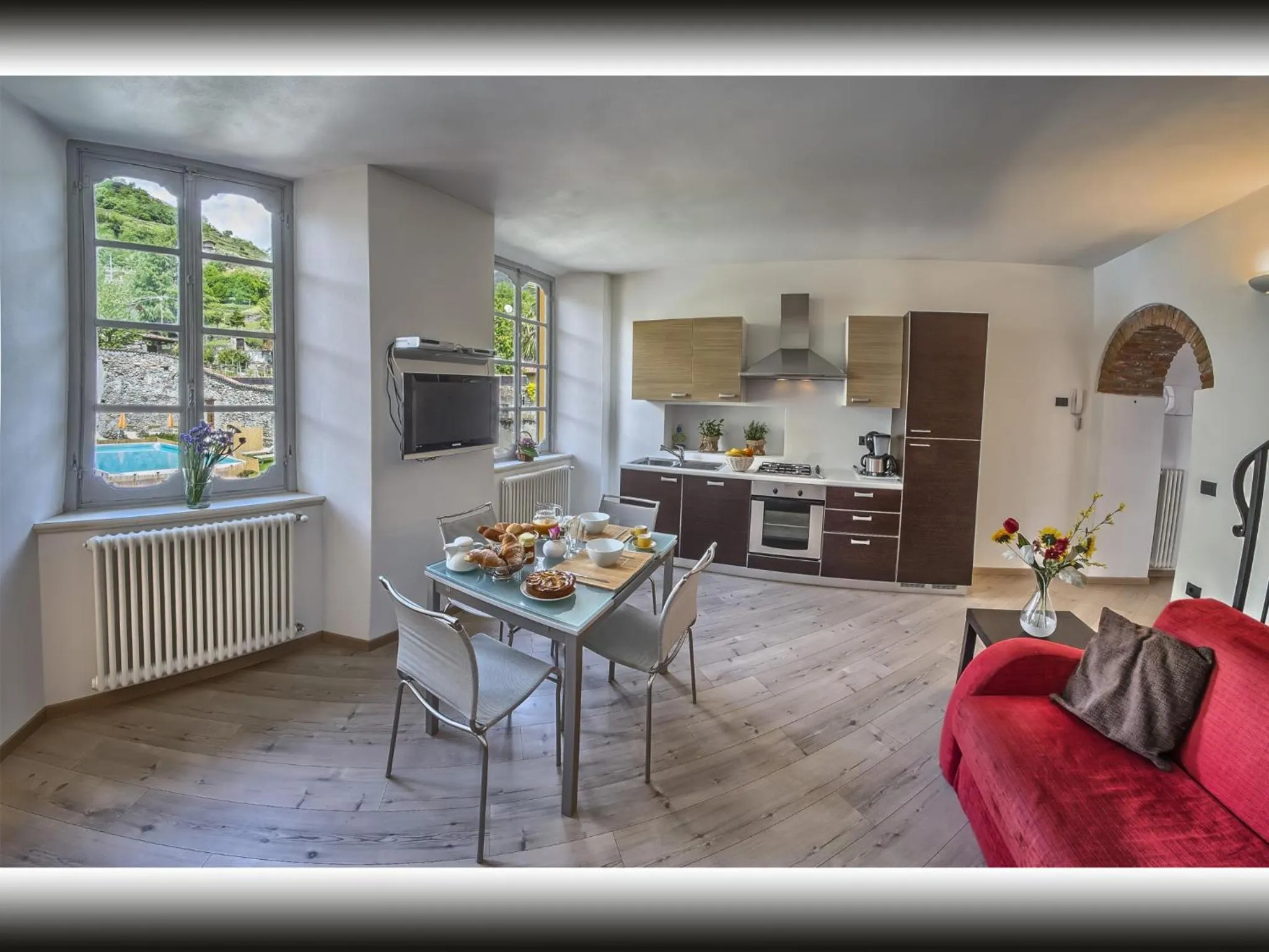 Kitchen or kitchenette in VILLA VINICIA, pool, jacuzzi, airco