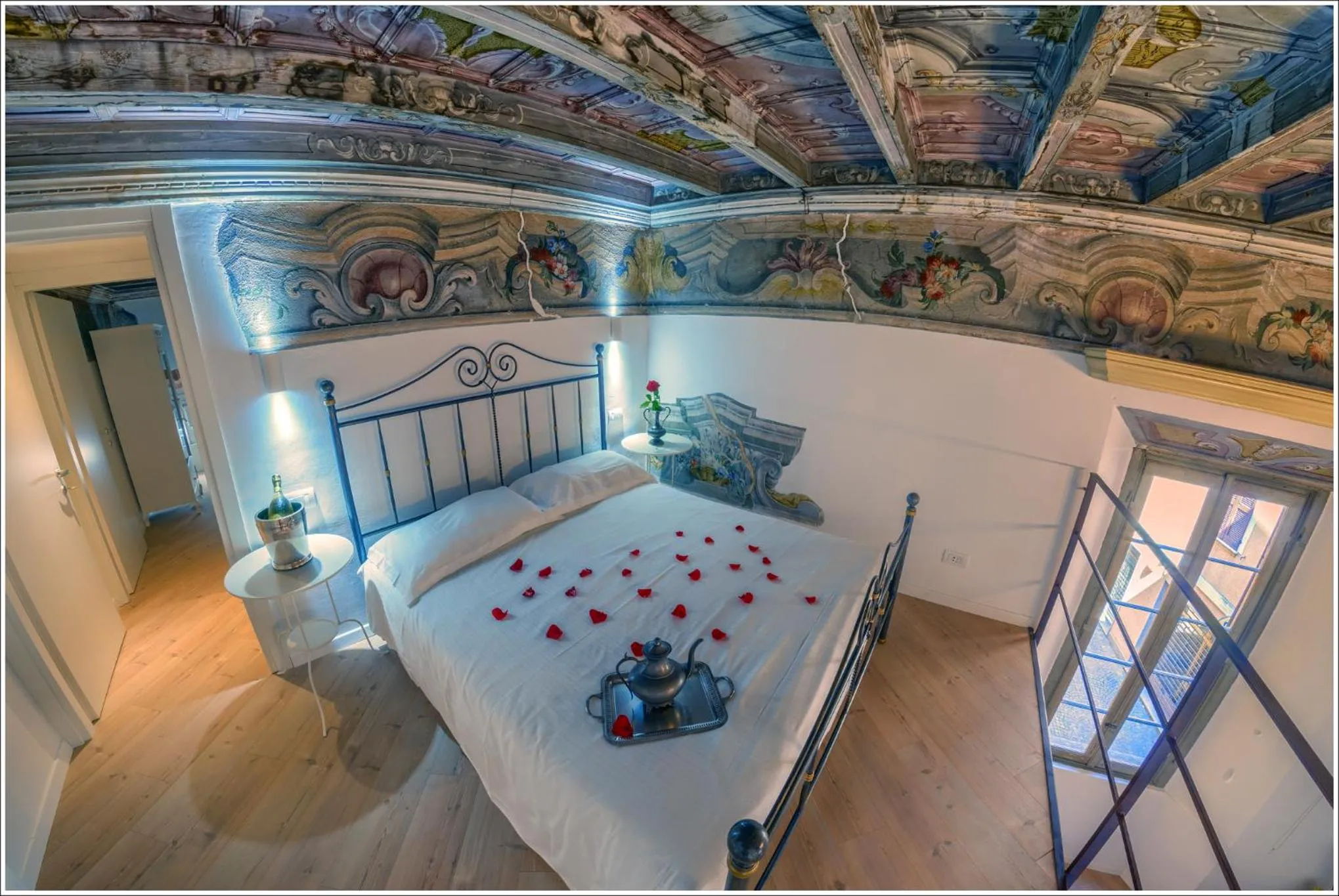 Bed in VILLA VINICIA, pool, jacuzzi, airco