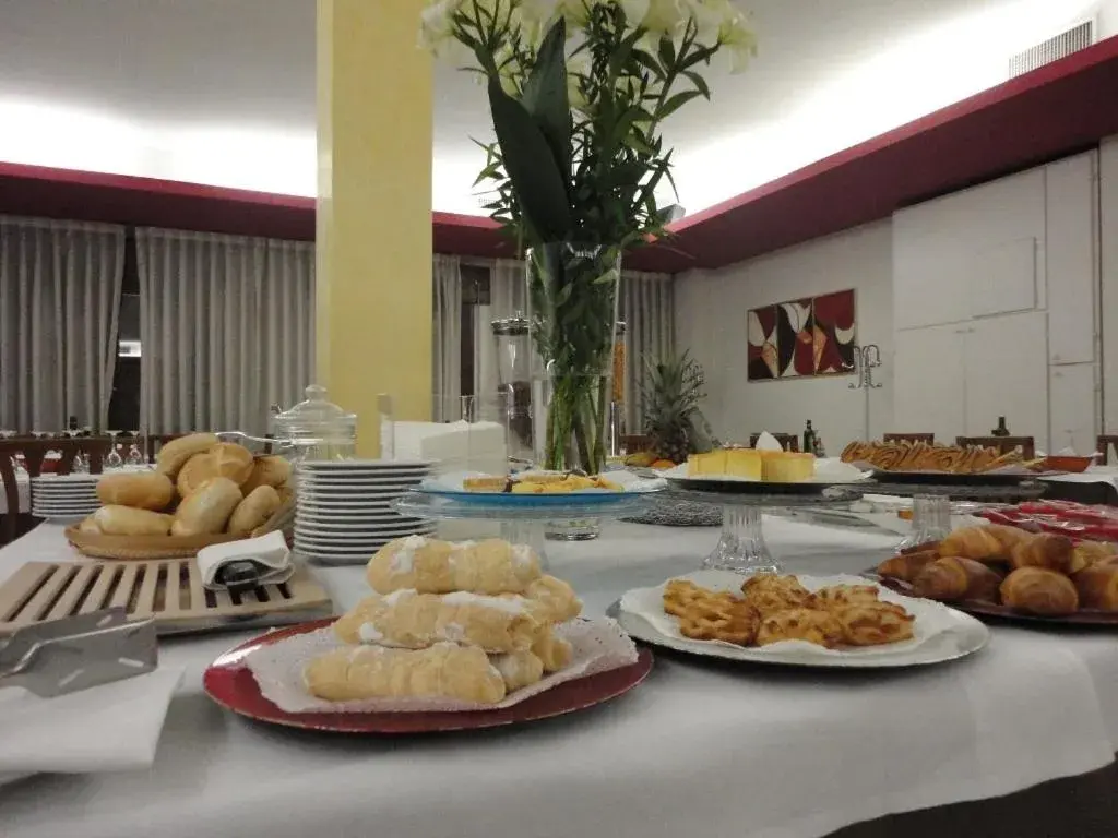 Buffet breakfast in San Marco Buffet breakfast in San Marco