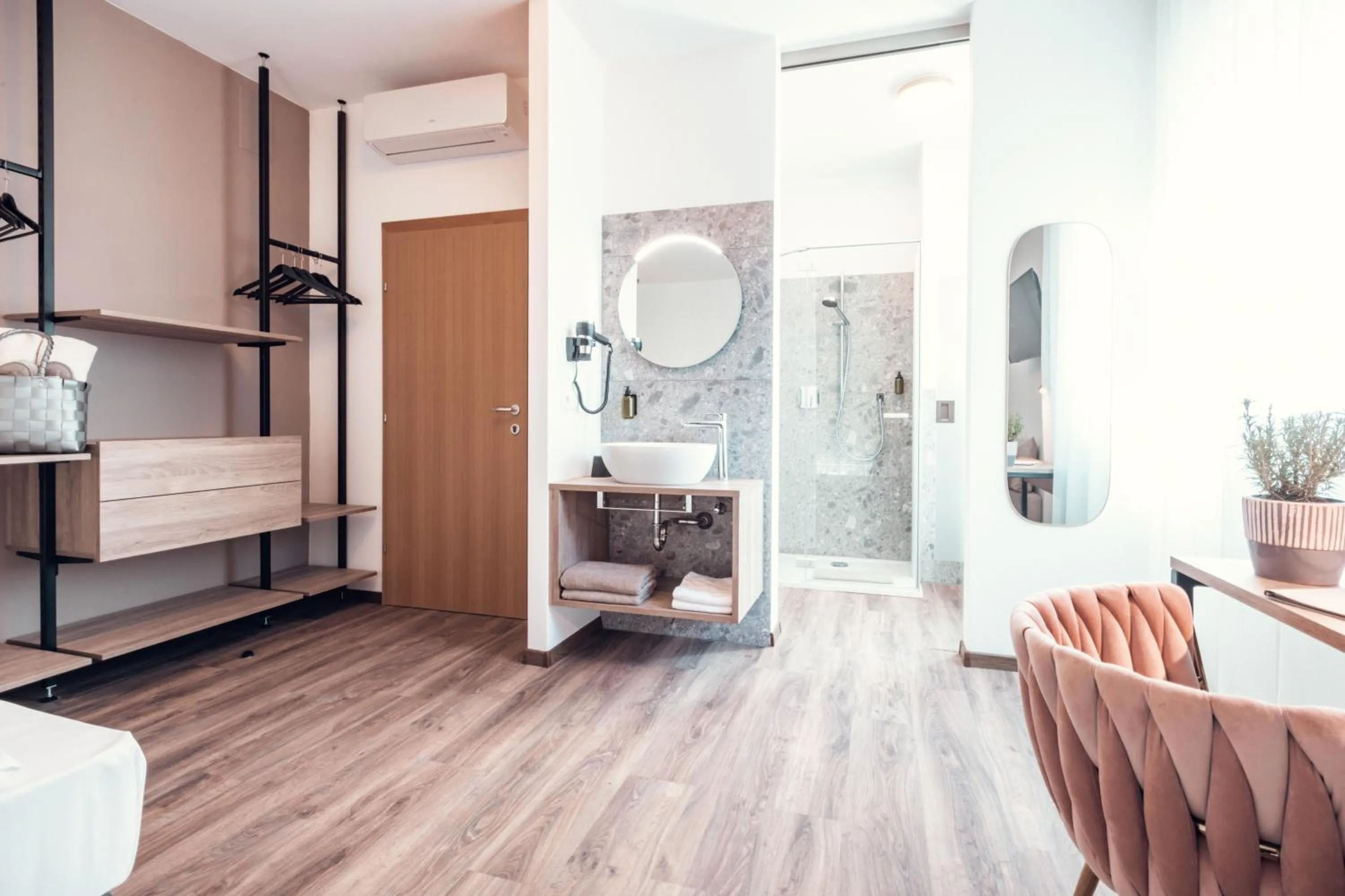 Photo of the whole room in Hotel CampingPark Steiner