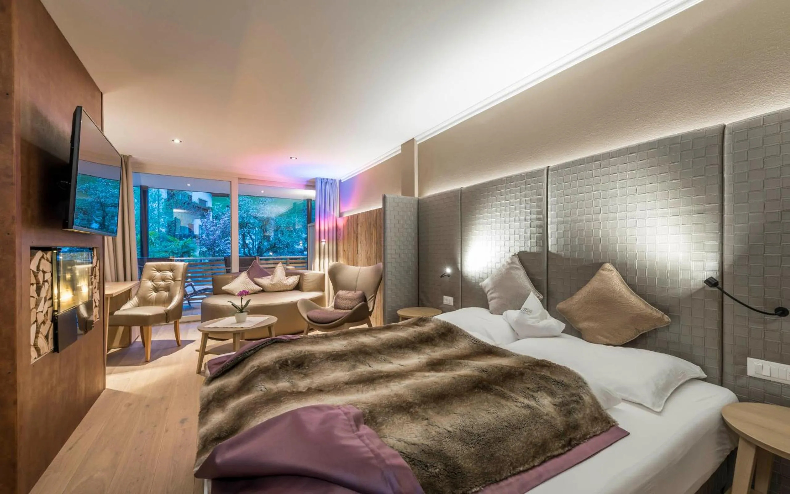 Photo of the whole room, Bed in Stroblhof Active Family Spa Resort