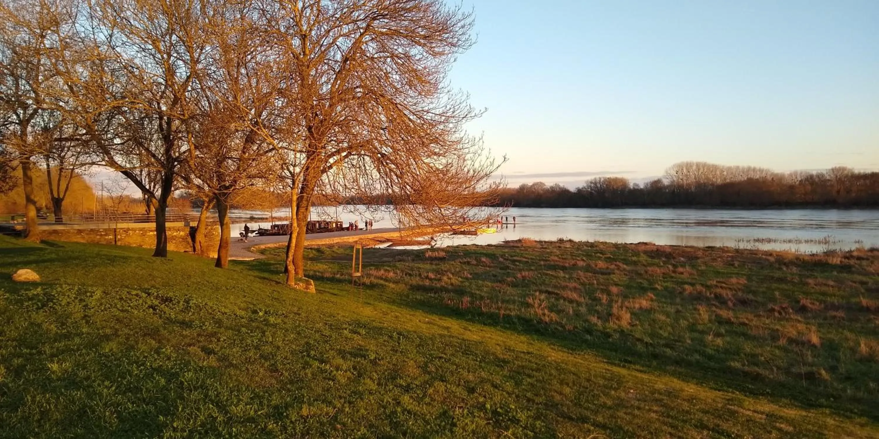 Nearby landmark in Loge & Broc