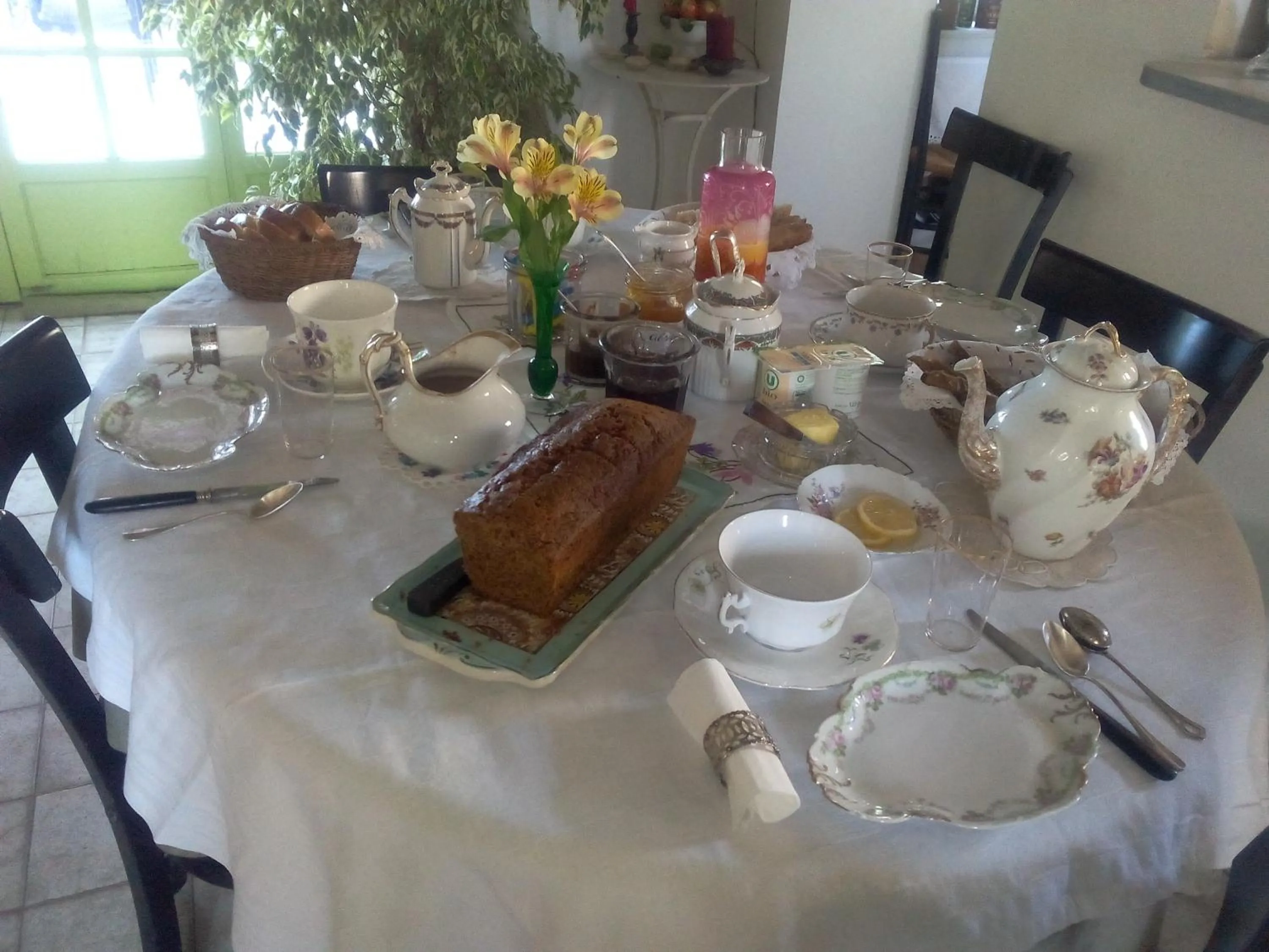 Breakfast in Loge & Broc