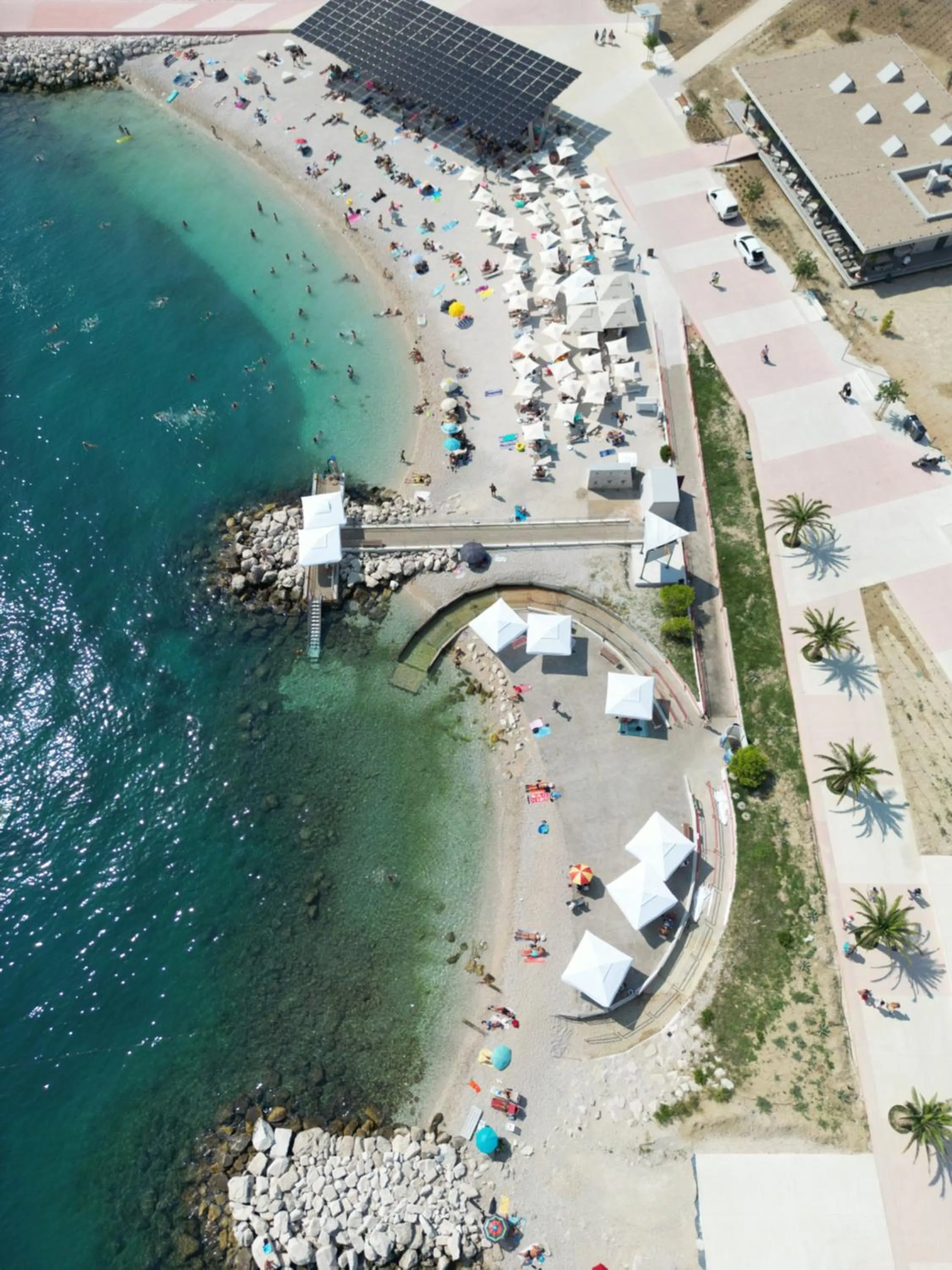 Restaurant/places to eat in Seaside Apartments, Znjan Beach