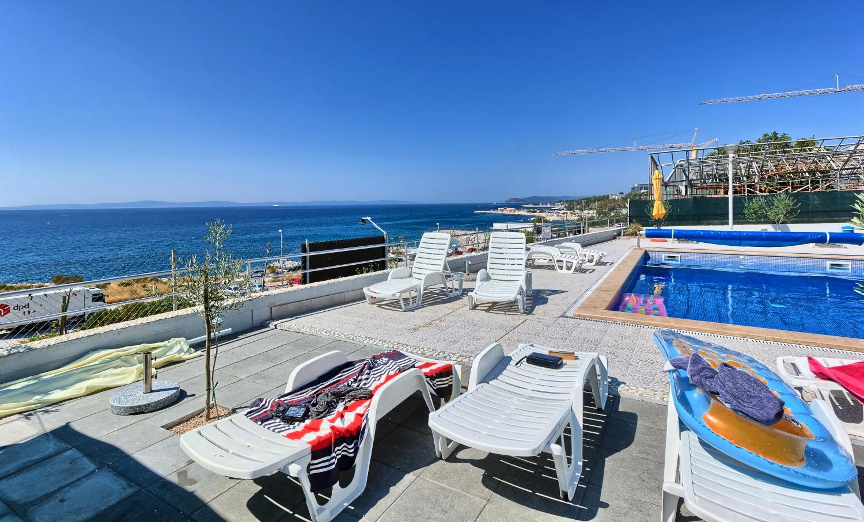 Swimming pool in Seaside Apartments, Znjan Beach