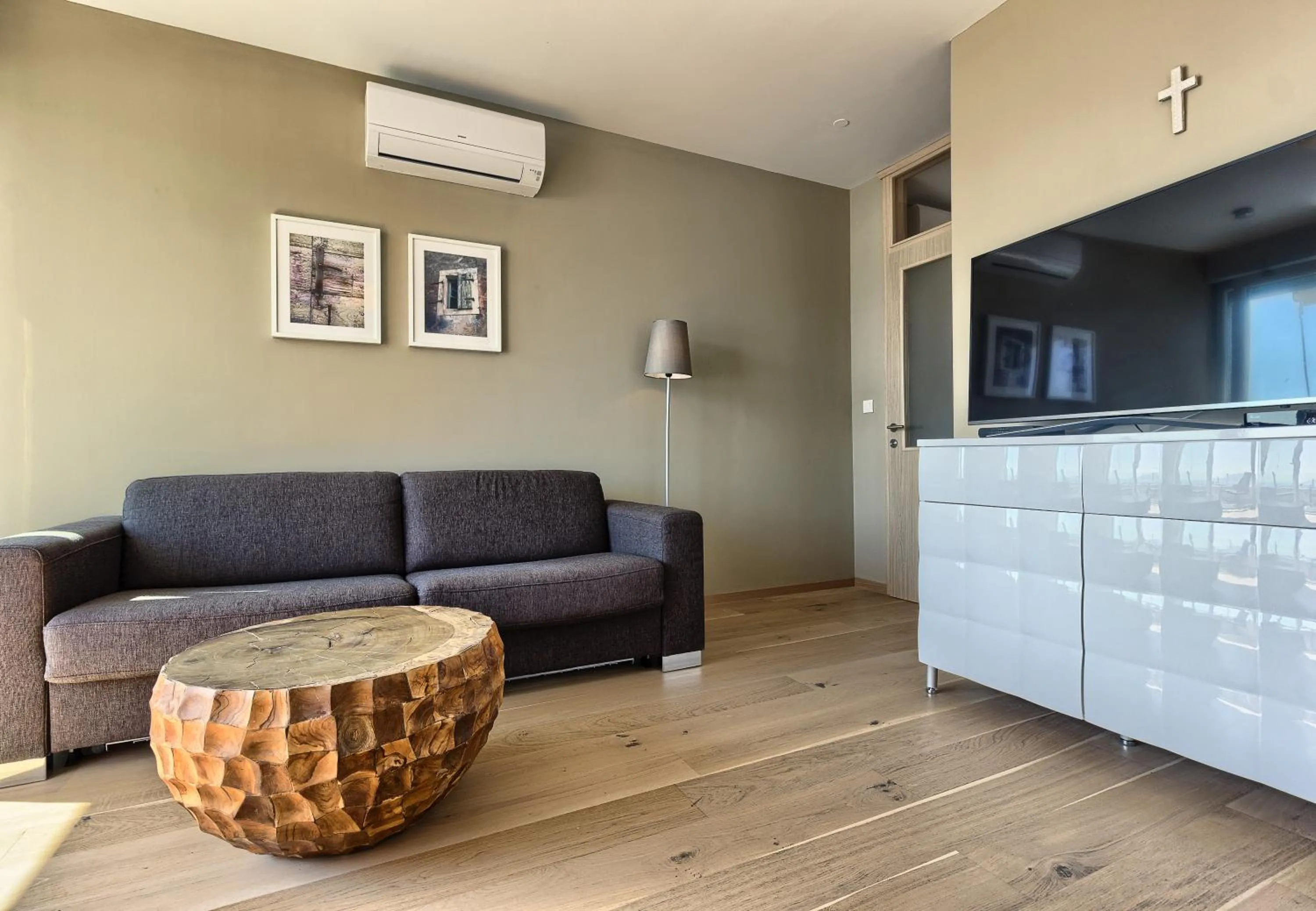 Property building in Seaside Apartments, Znjan Beach
