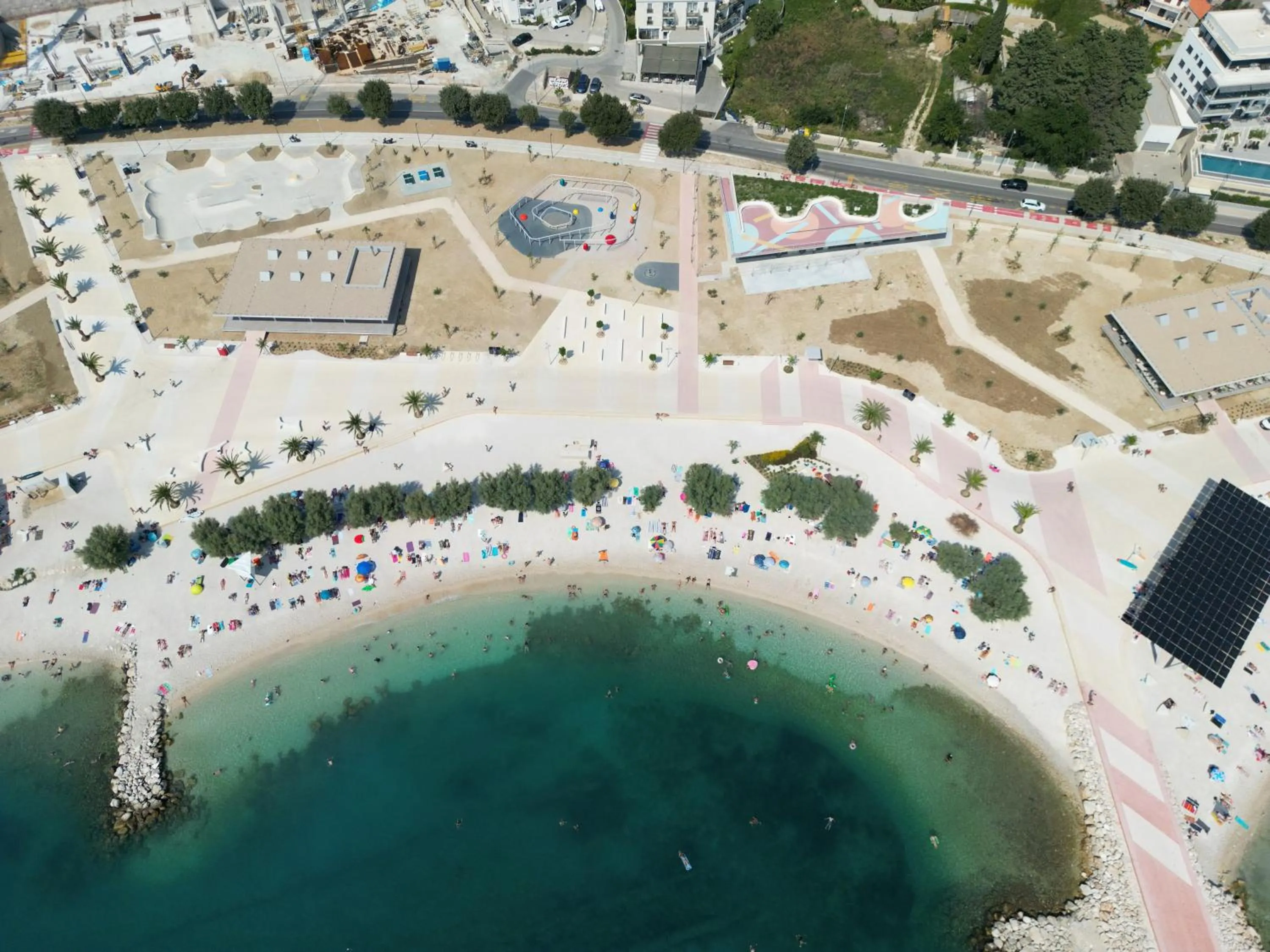 Restaurant/places to eat in Seaside Apartments, Znjan Beach