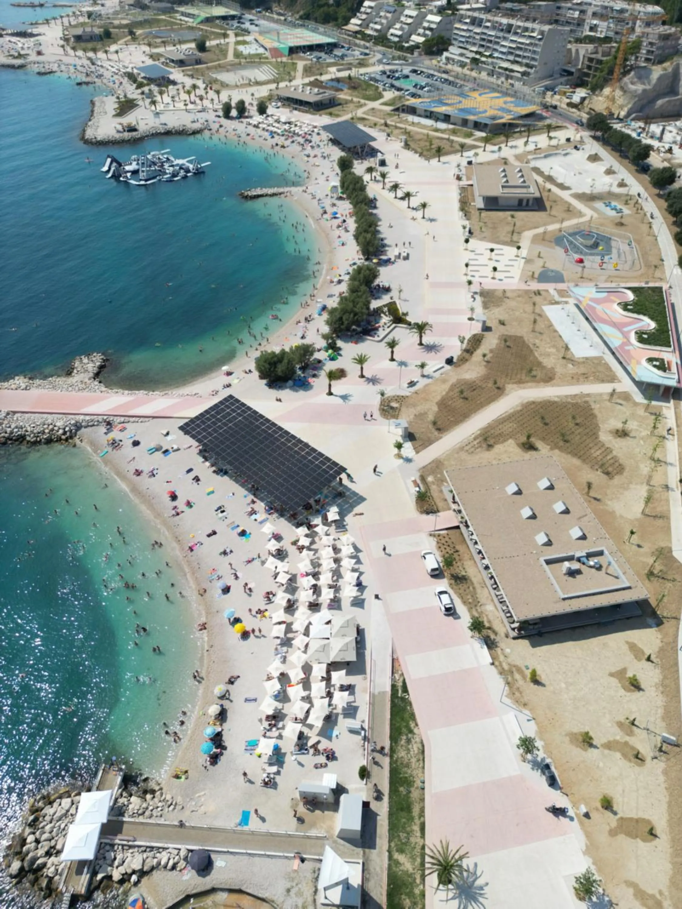 Restaurant/places to eat in Seaside Apartments, Znjan Beach