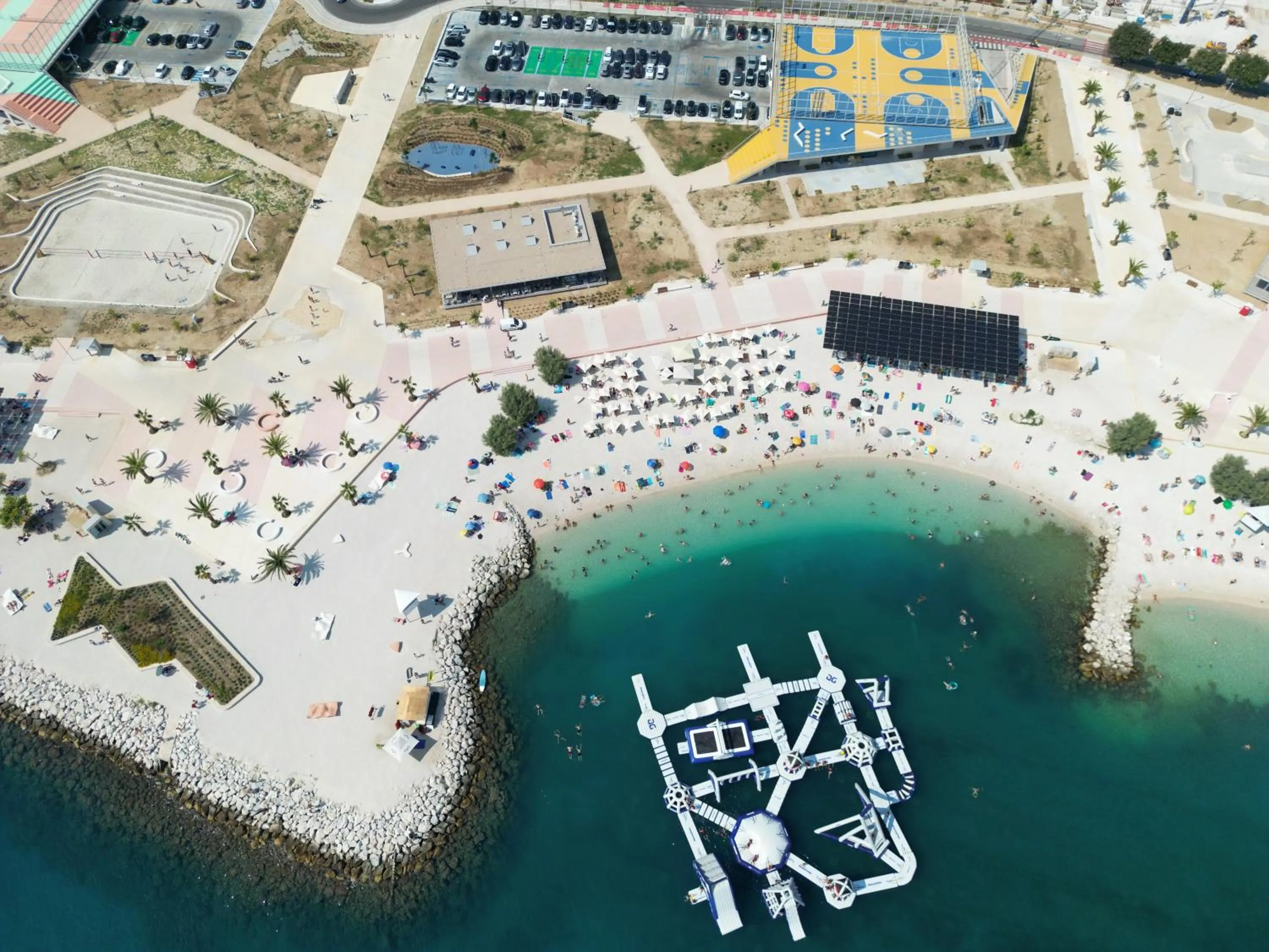 Beach in Seaside Apartments, Znjan Beach