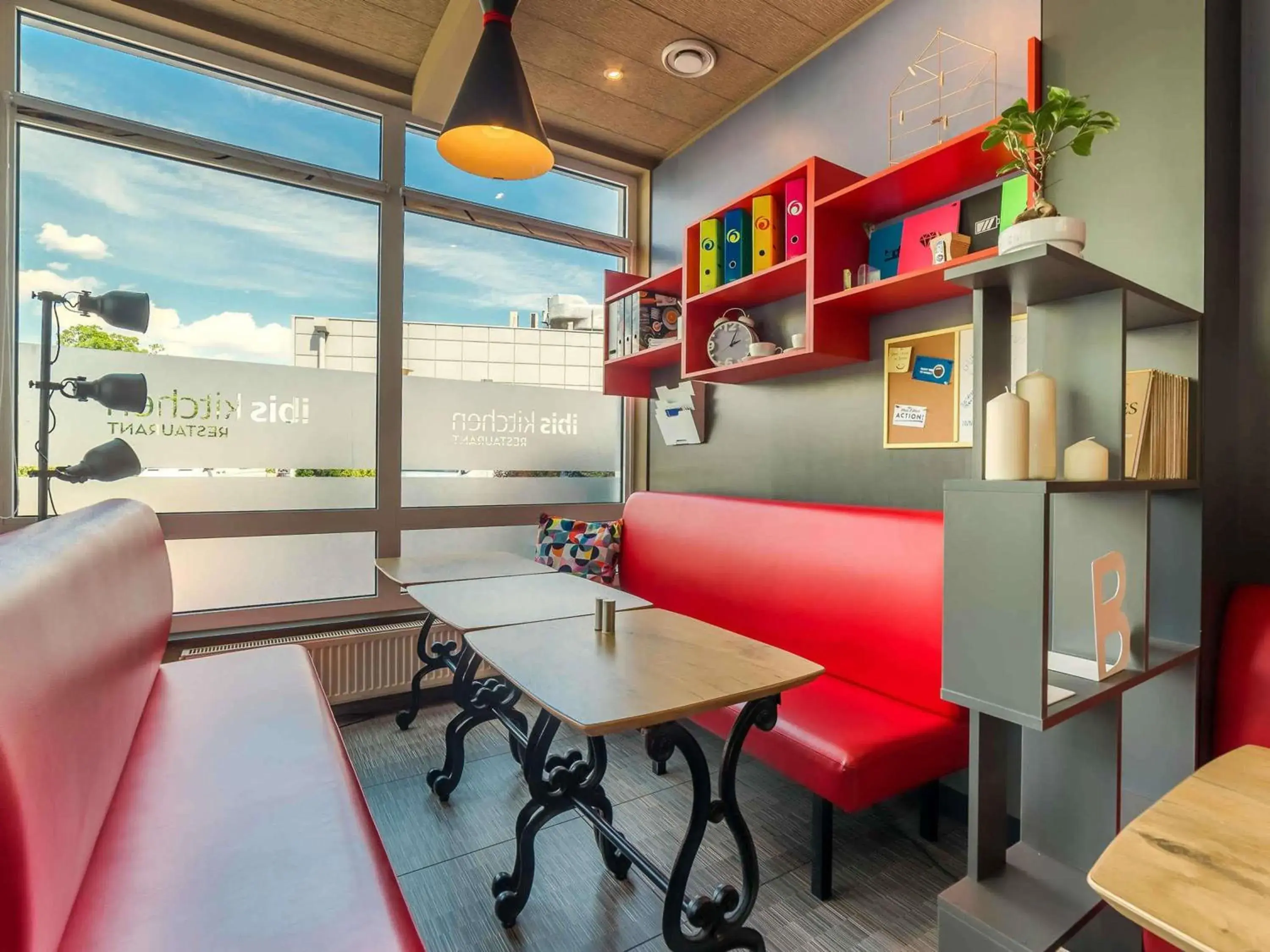 Restaurant/places to eat in Ibis Warszawa Ostrobramska Restaurant/places to eat in Ibis Warszawa Ostrobramska