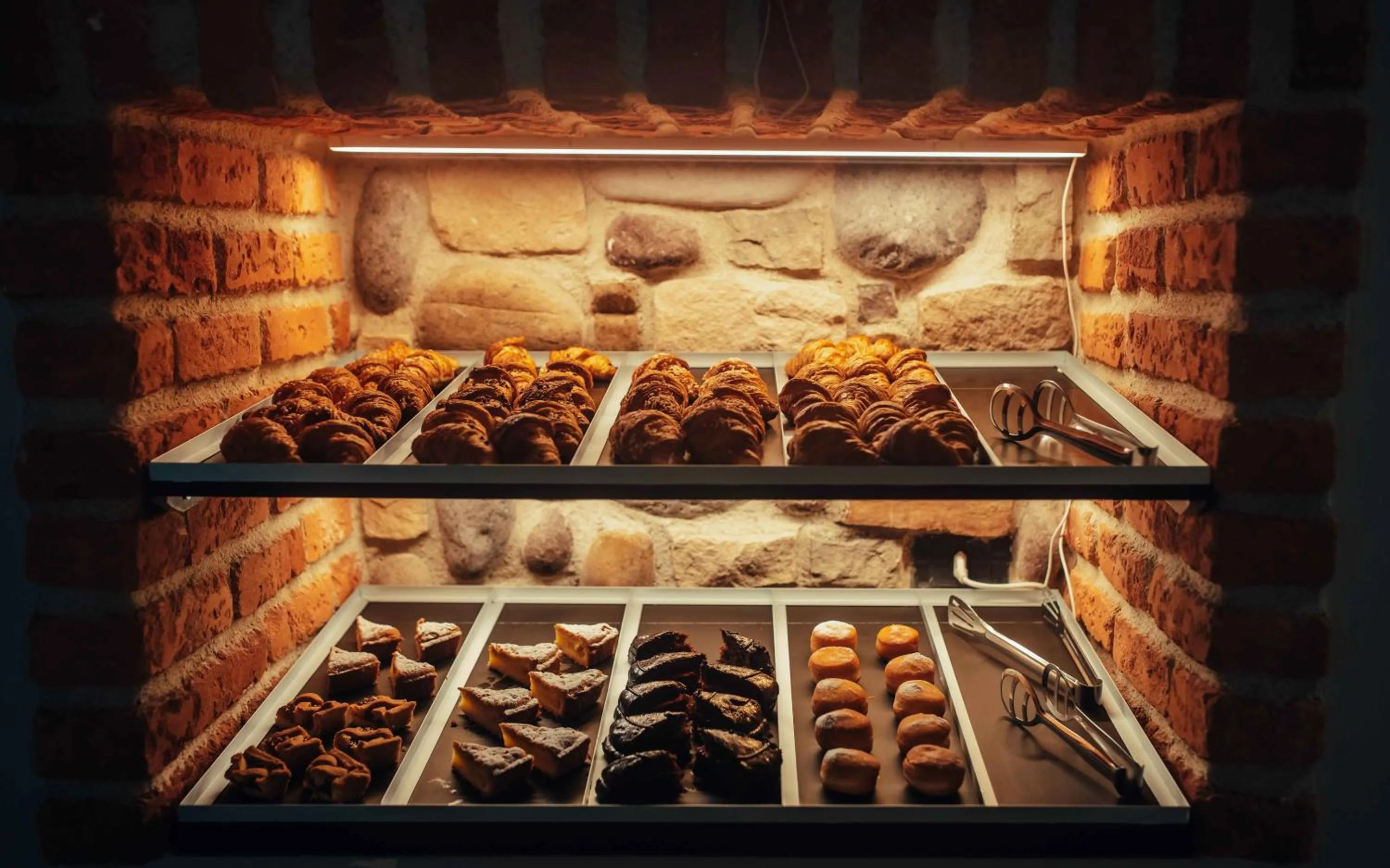 Food and drinks in Hotel Benaco