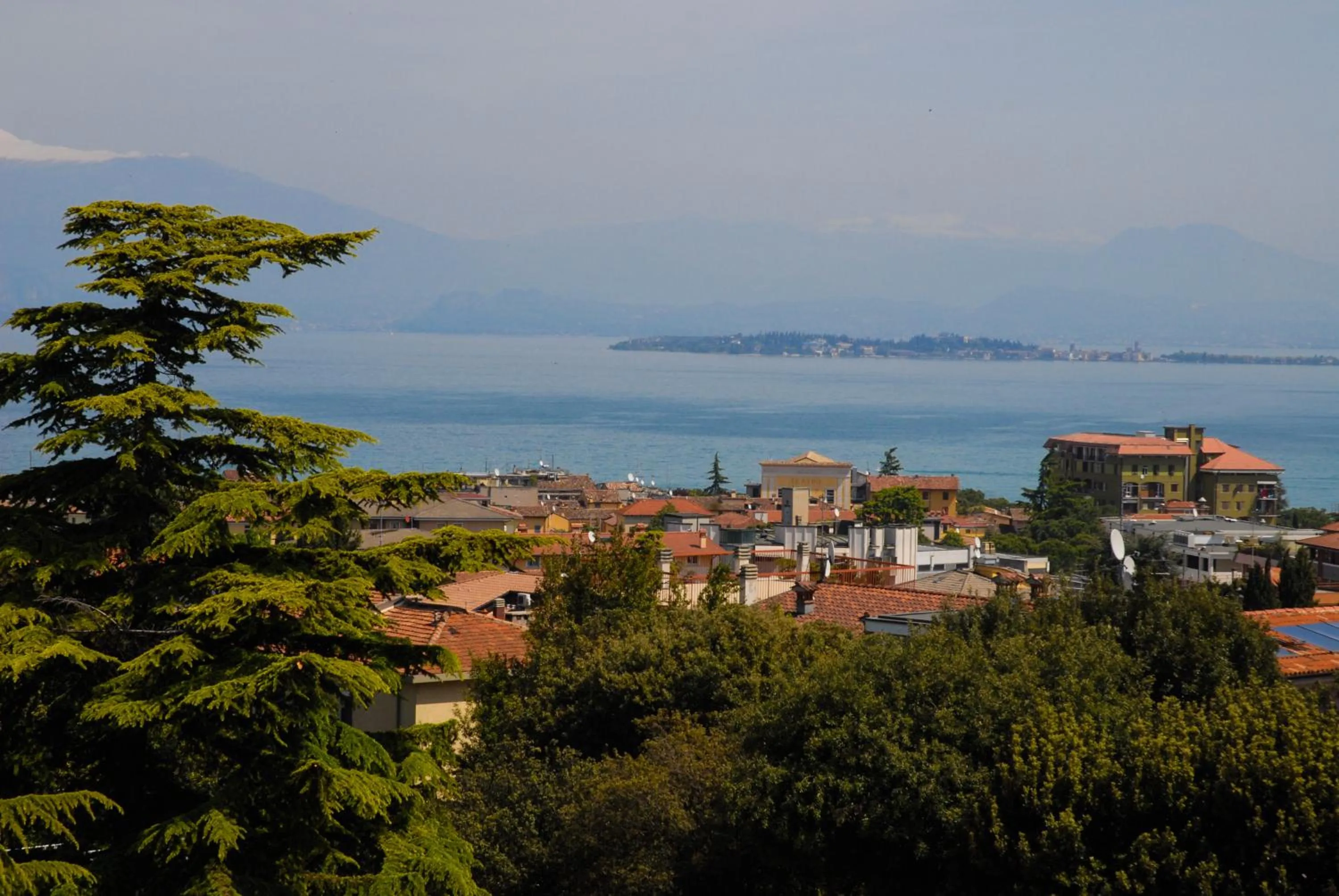 Nearby landmark in Hotel Benaco