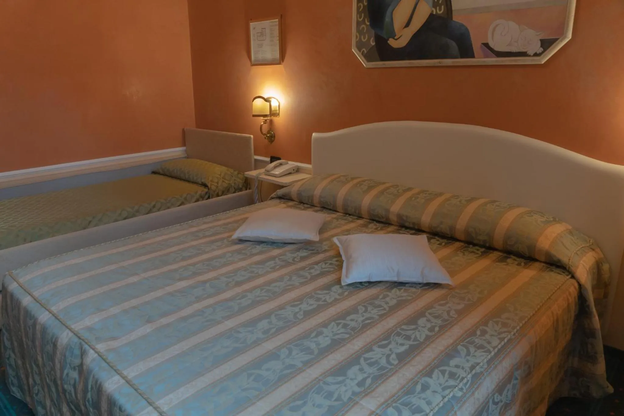 Bed in Hotel Miralago