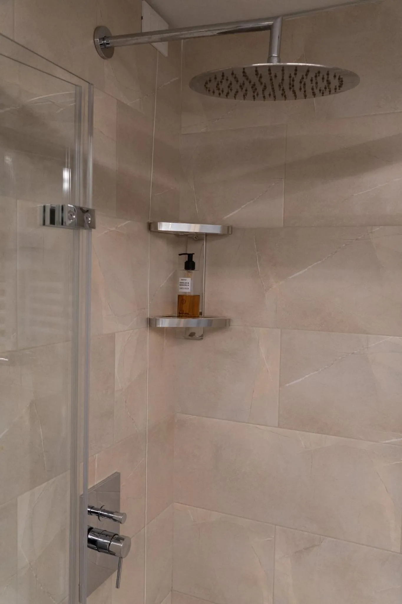 Bathroom in Hotel Miralago