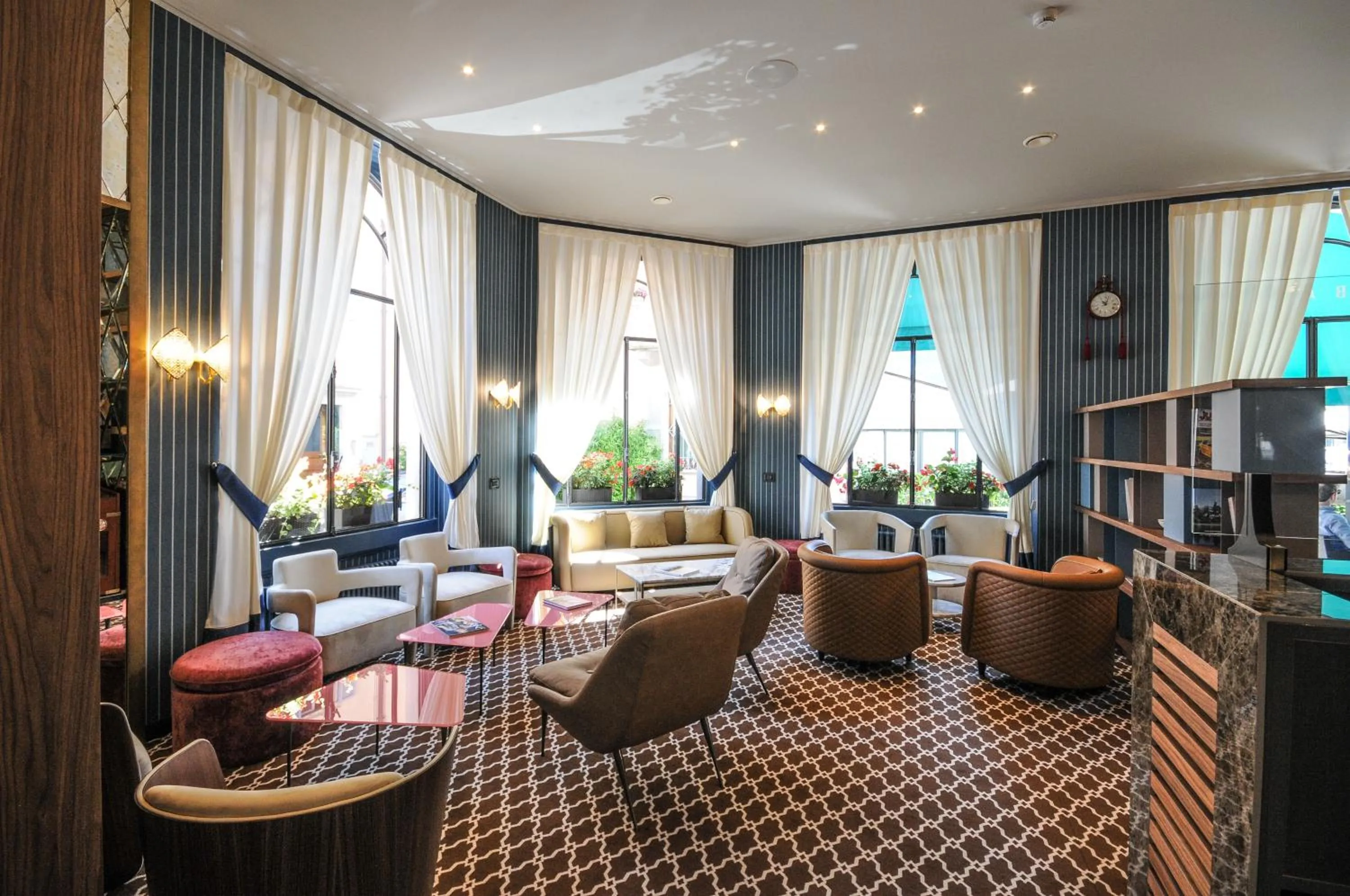 Lobby or reception in Hotel Miralago