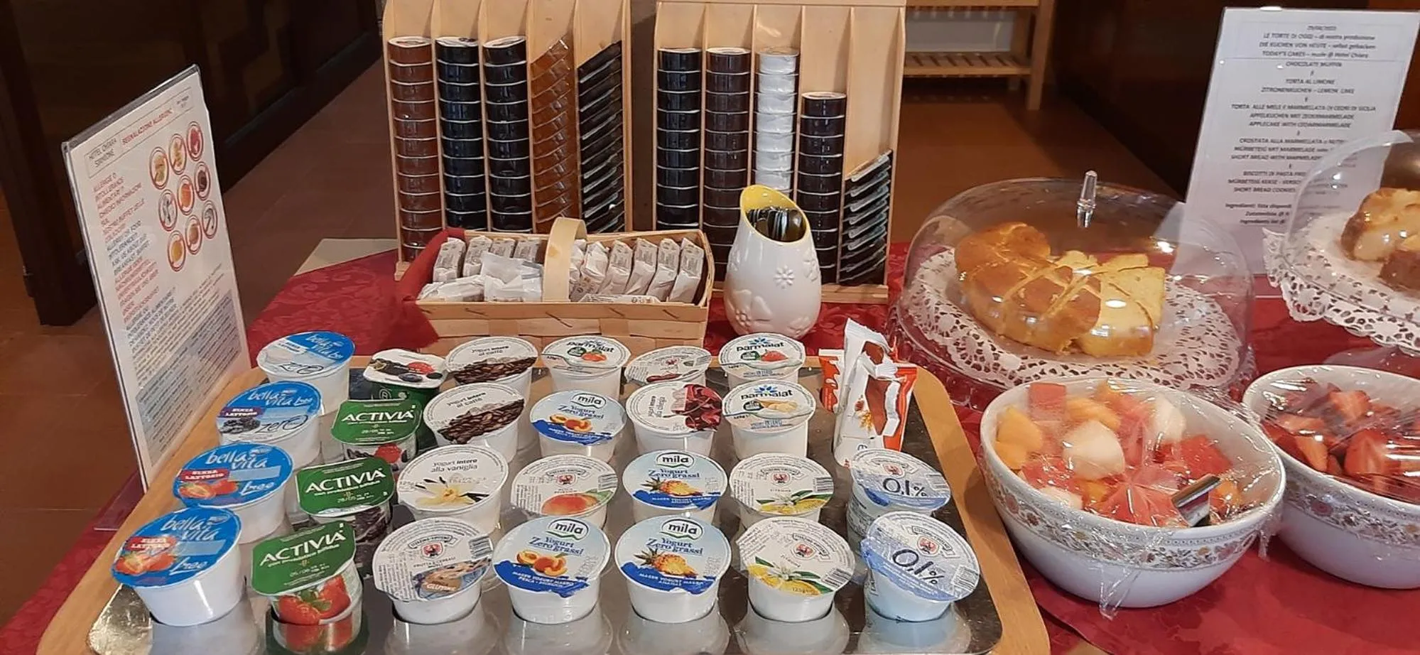 Buffet breakfast in Hotel Chiara