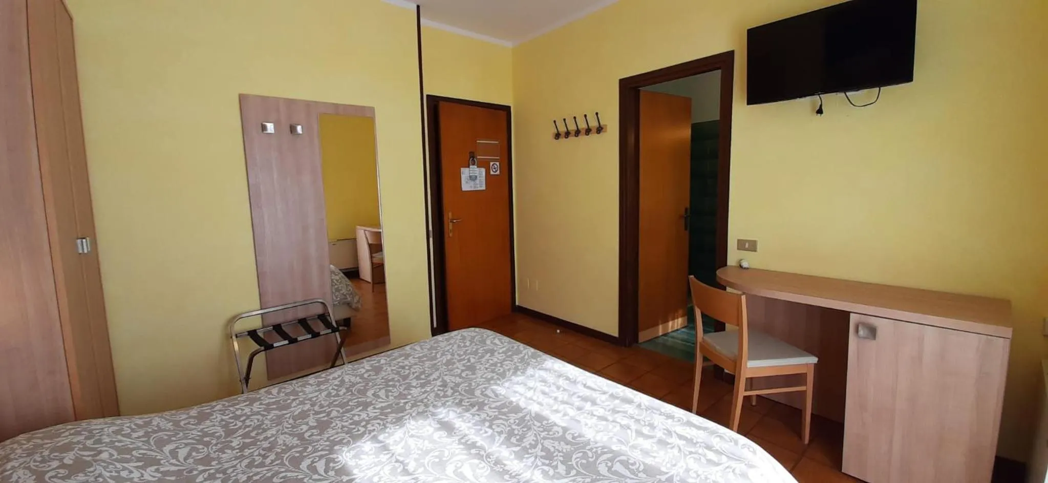 Photo of the whole room, Bed in Hotel Chiara