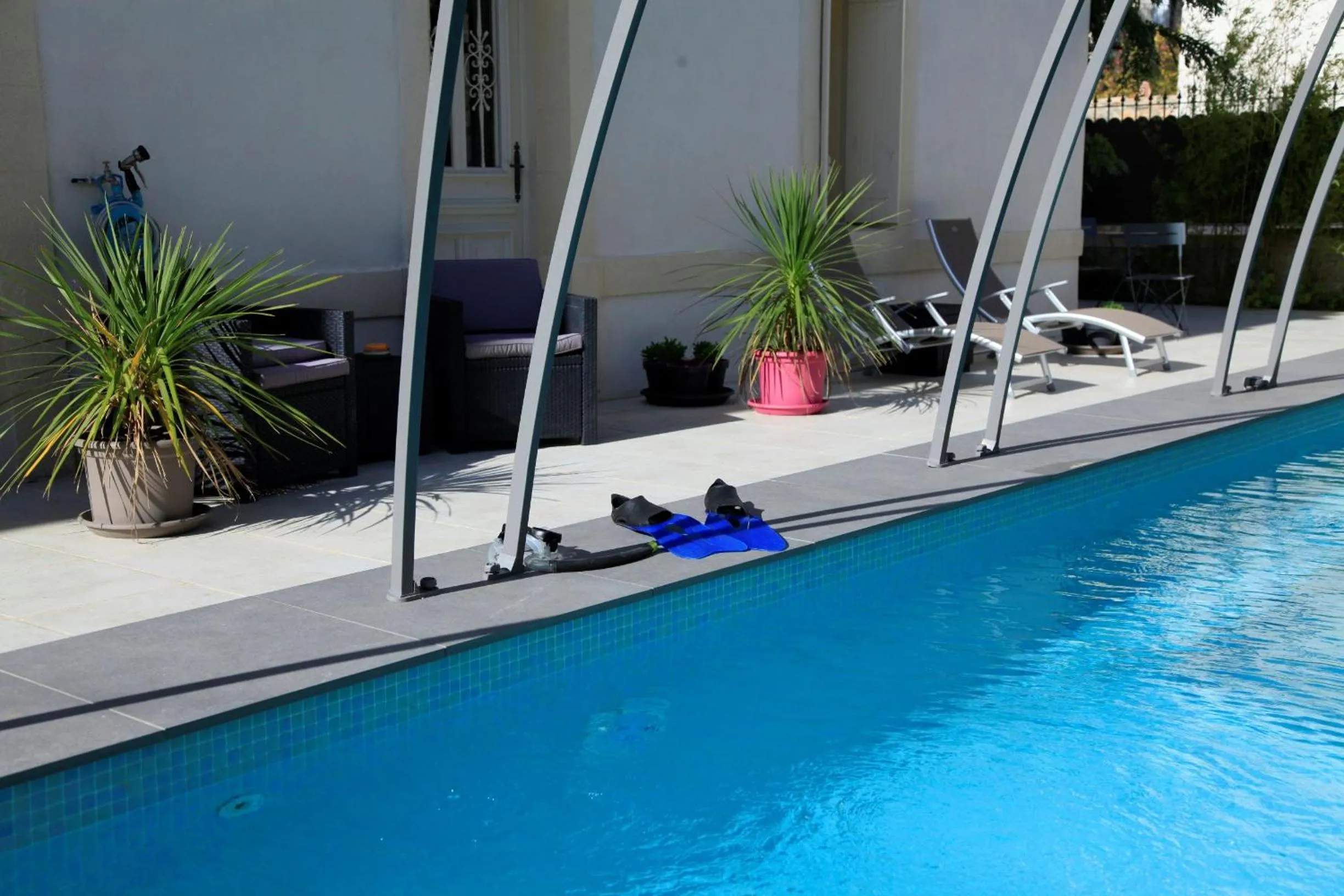 Property building in Le Clos du Théron, chambre d'hôte