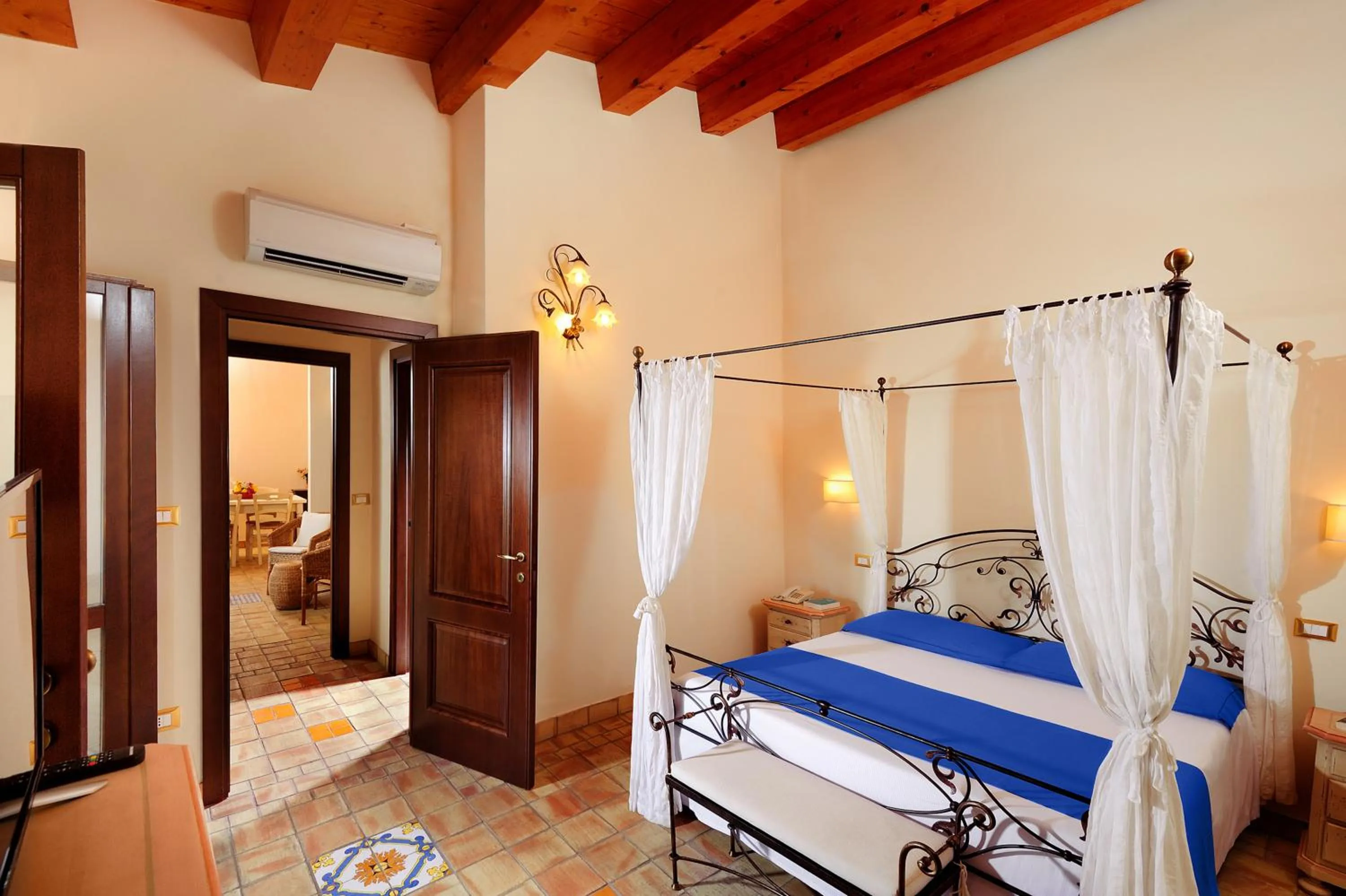 Bed in Kallikoros Country Resort & Spa