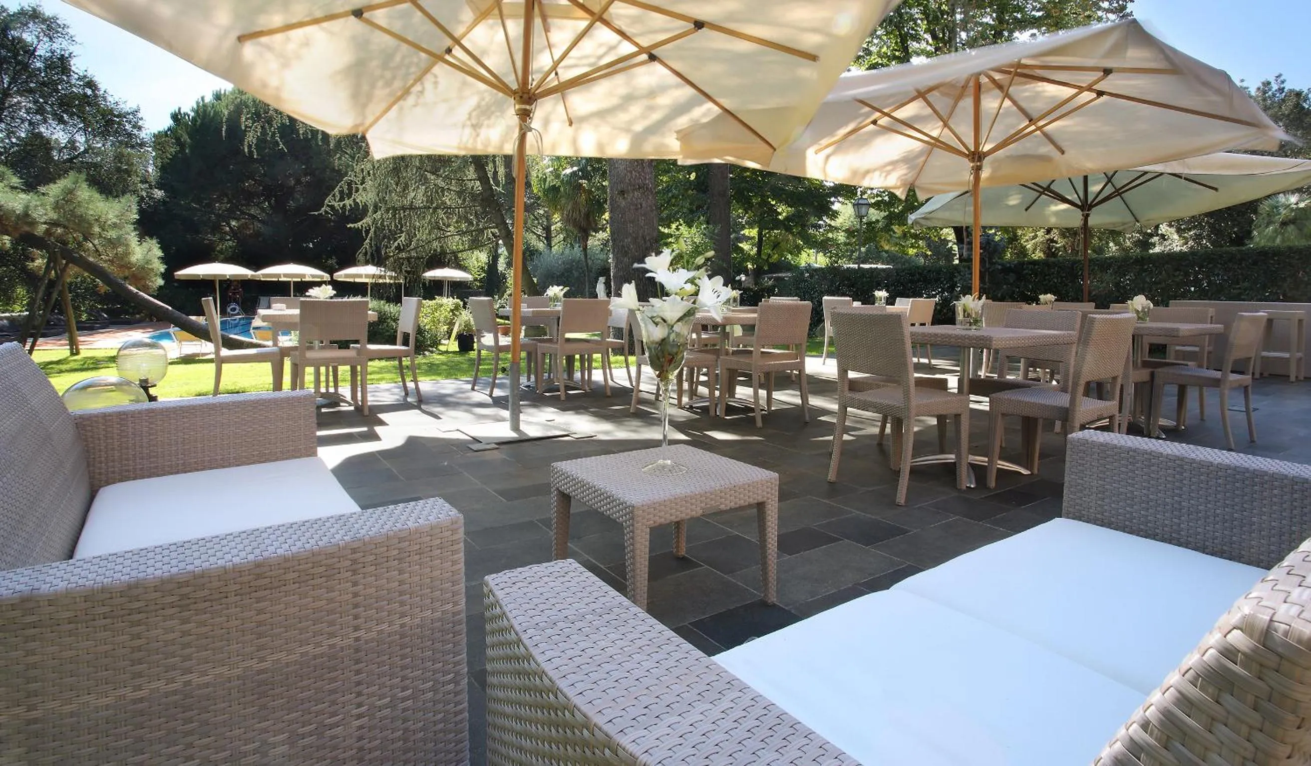 Facade/entrance in Hotel Villa Delle Rose