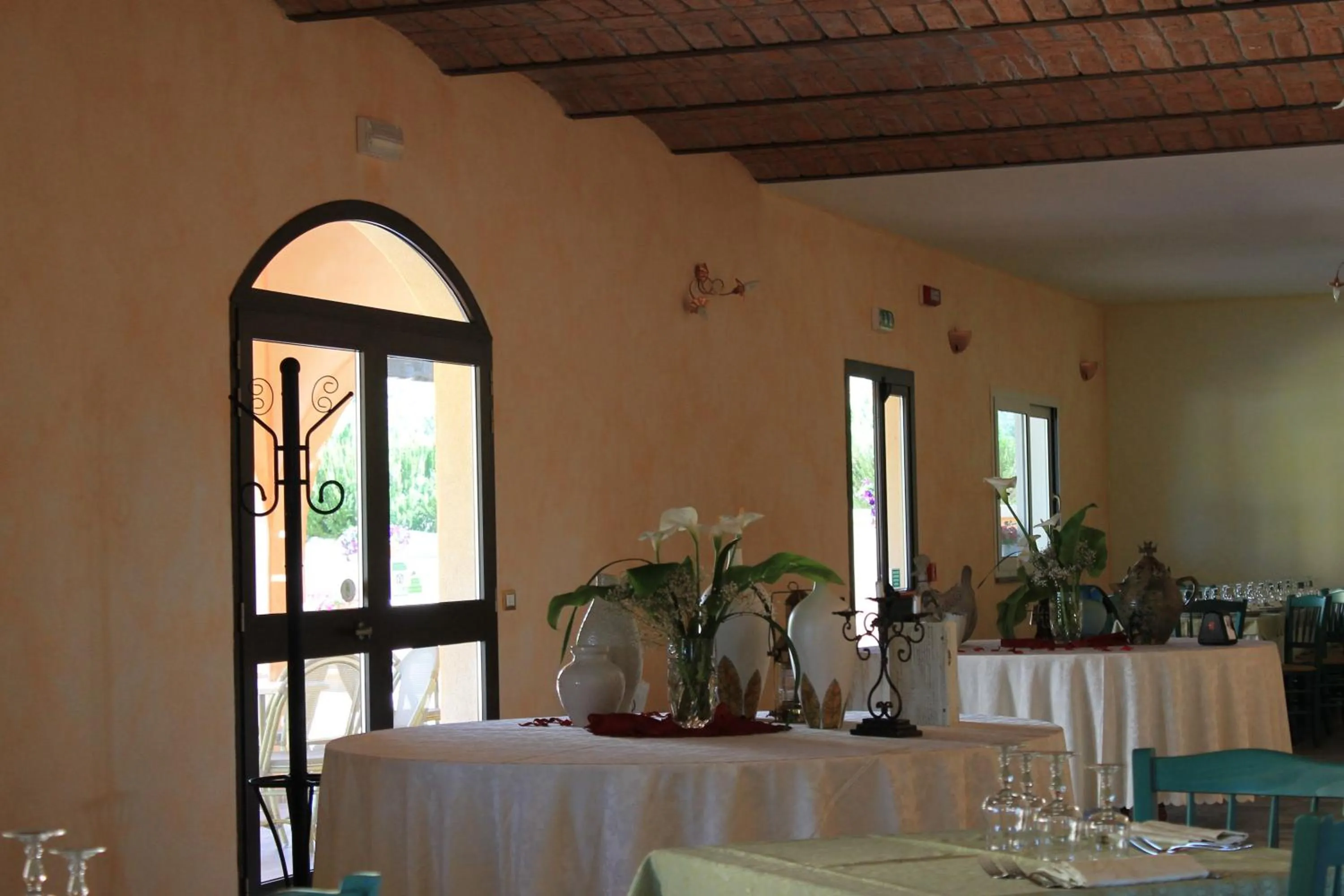 Restaurant/places to eat in Maria Caderina Green Village