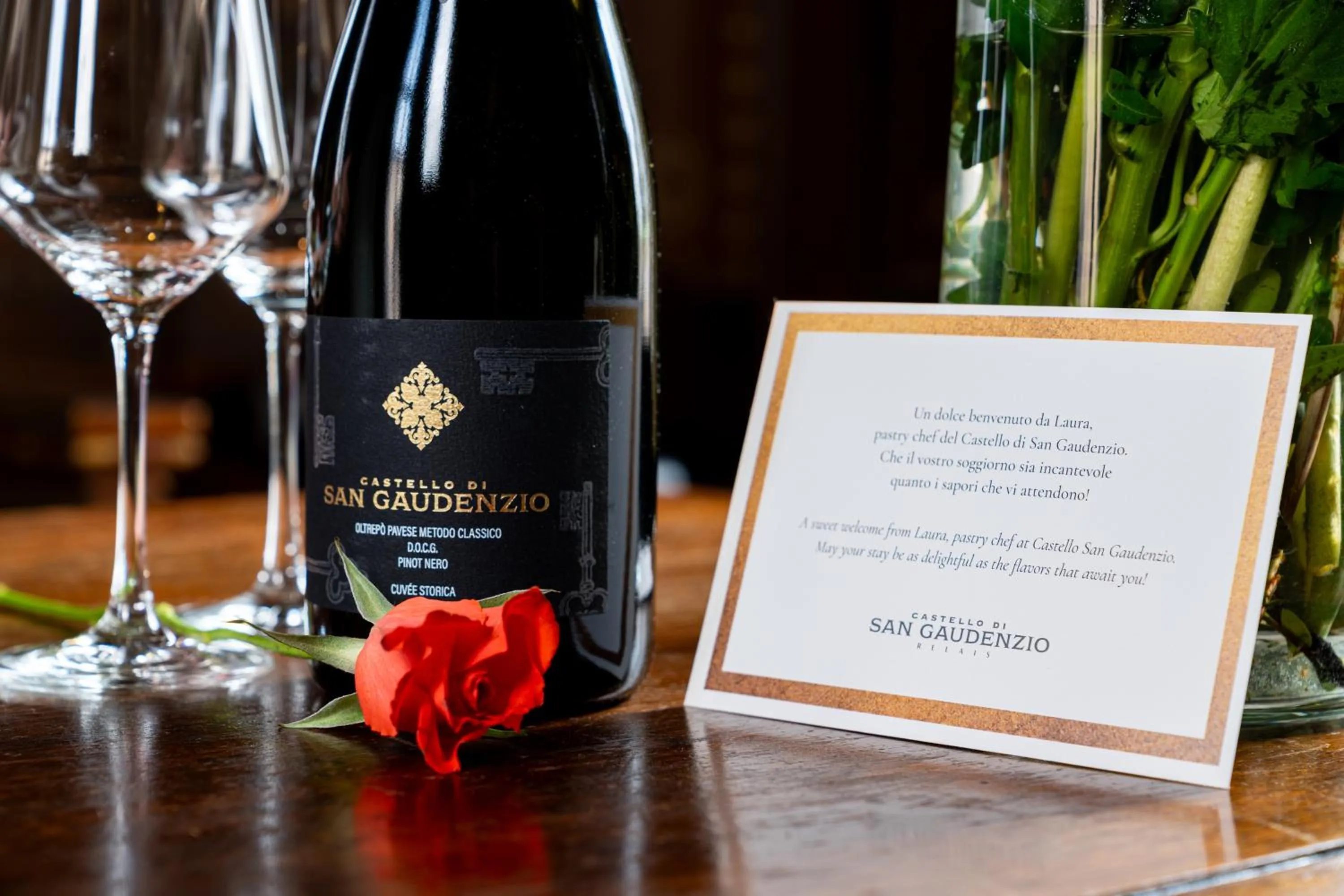 room service in Il Castello Di San Gaudenzio