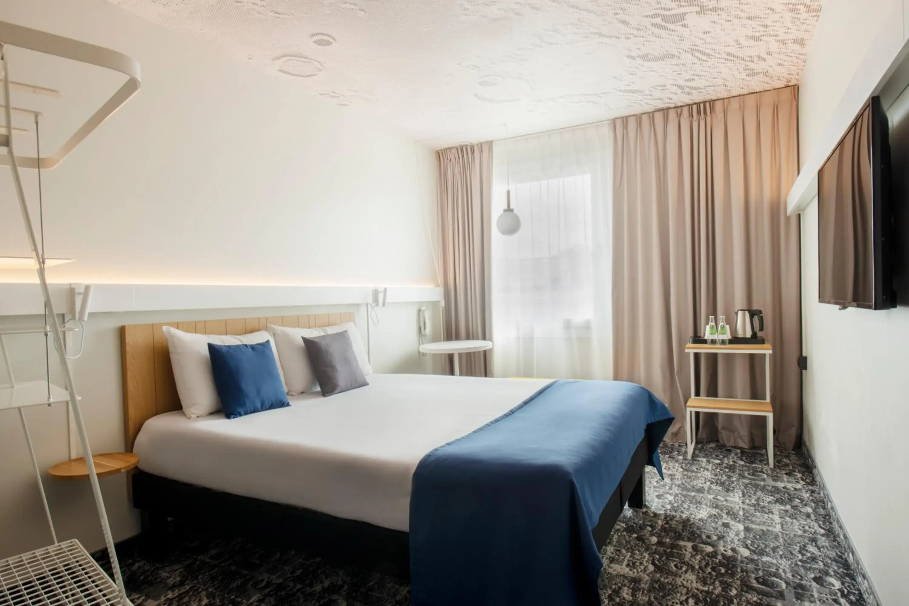 Bed in Ibis Warszawa Stare Miasto Bed in Ibis Warszawa Stare Miasto