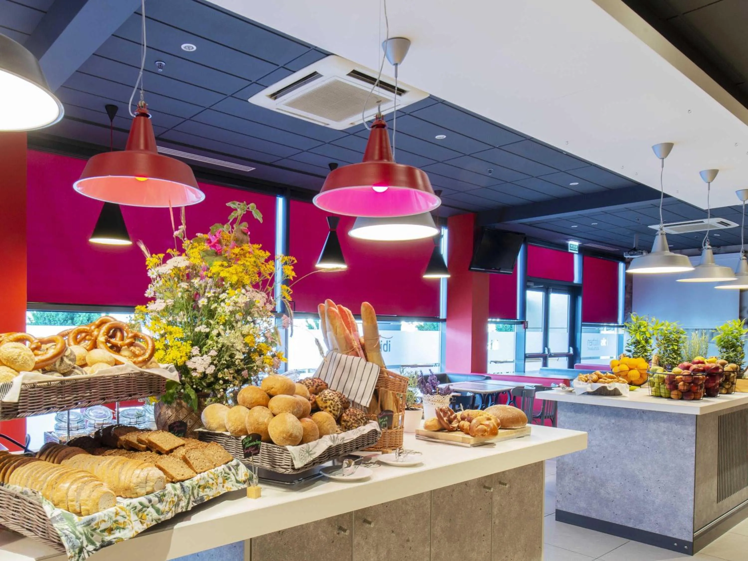 Breakfast in Ibis Warszawa Stare Miasto