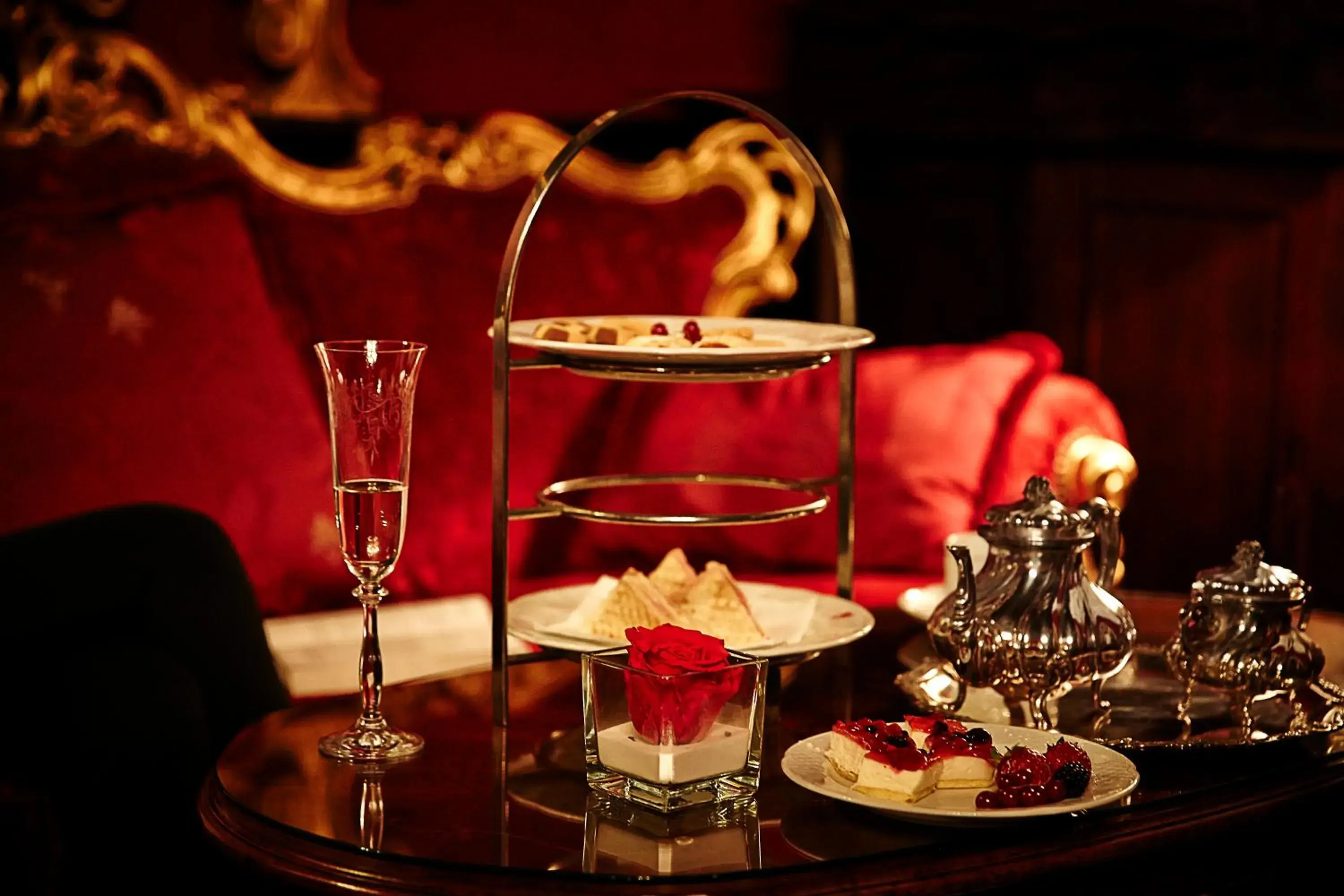 Lounge or bar in Palazzo Paruta & Wellness Suites Lounge or bar in Palazzo Paruta & Wellness Suites