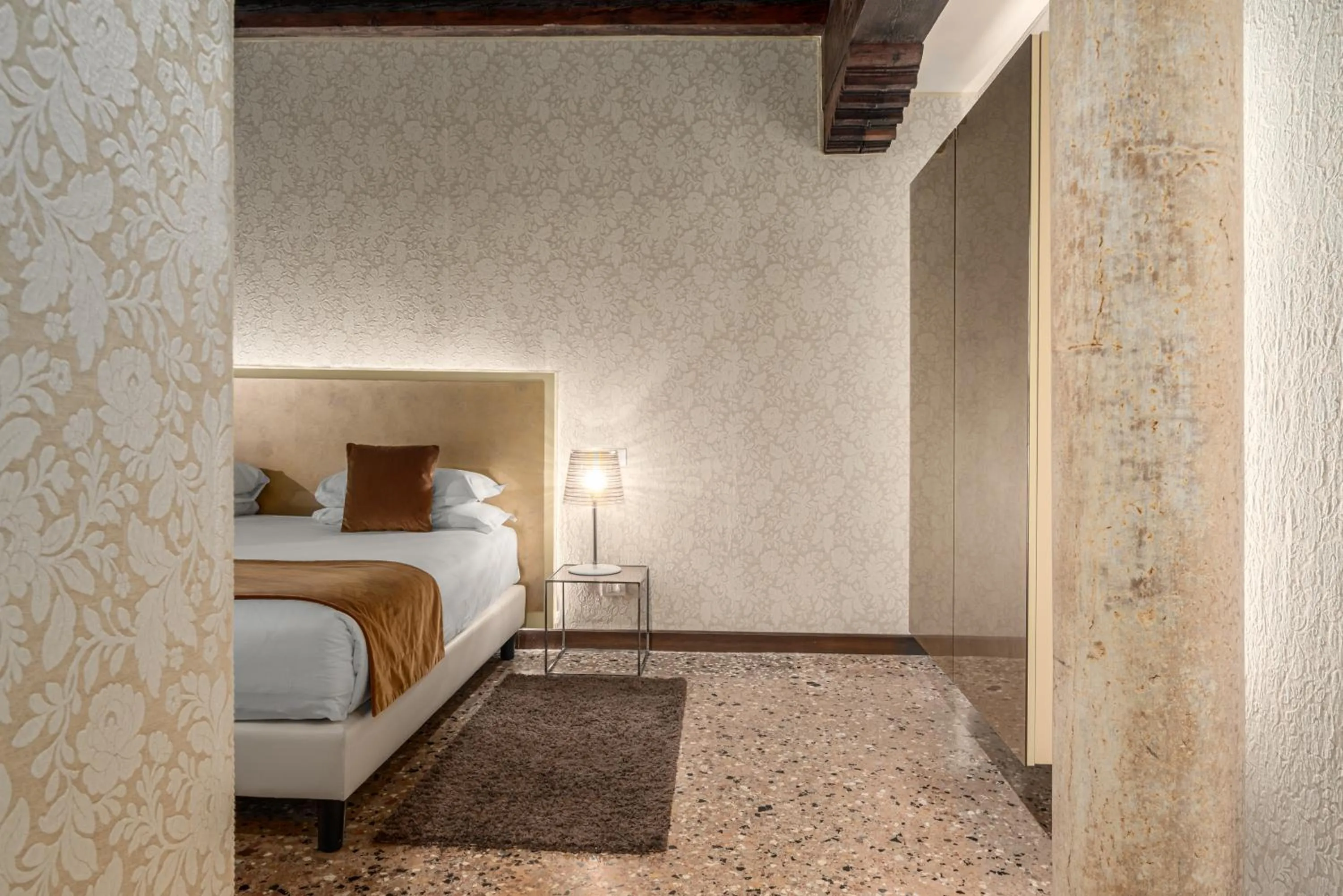 Bedroom, Bed in Palazzo Paruta & Wellness Suites