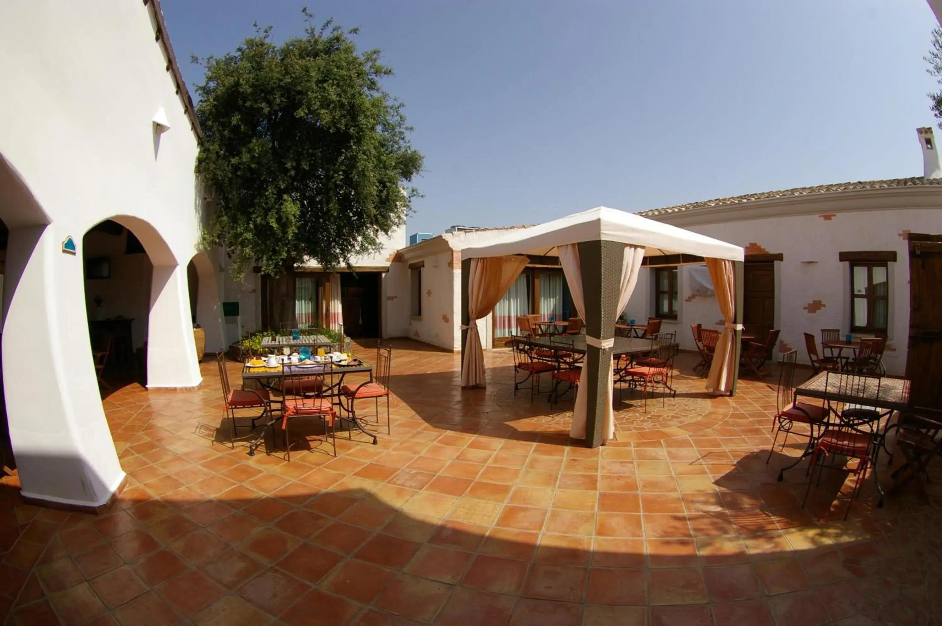 Restaurant/places to eat in Santa Maria Resort Restaurant/places to eat in Santa Maria Resort