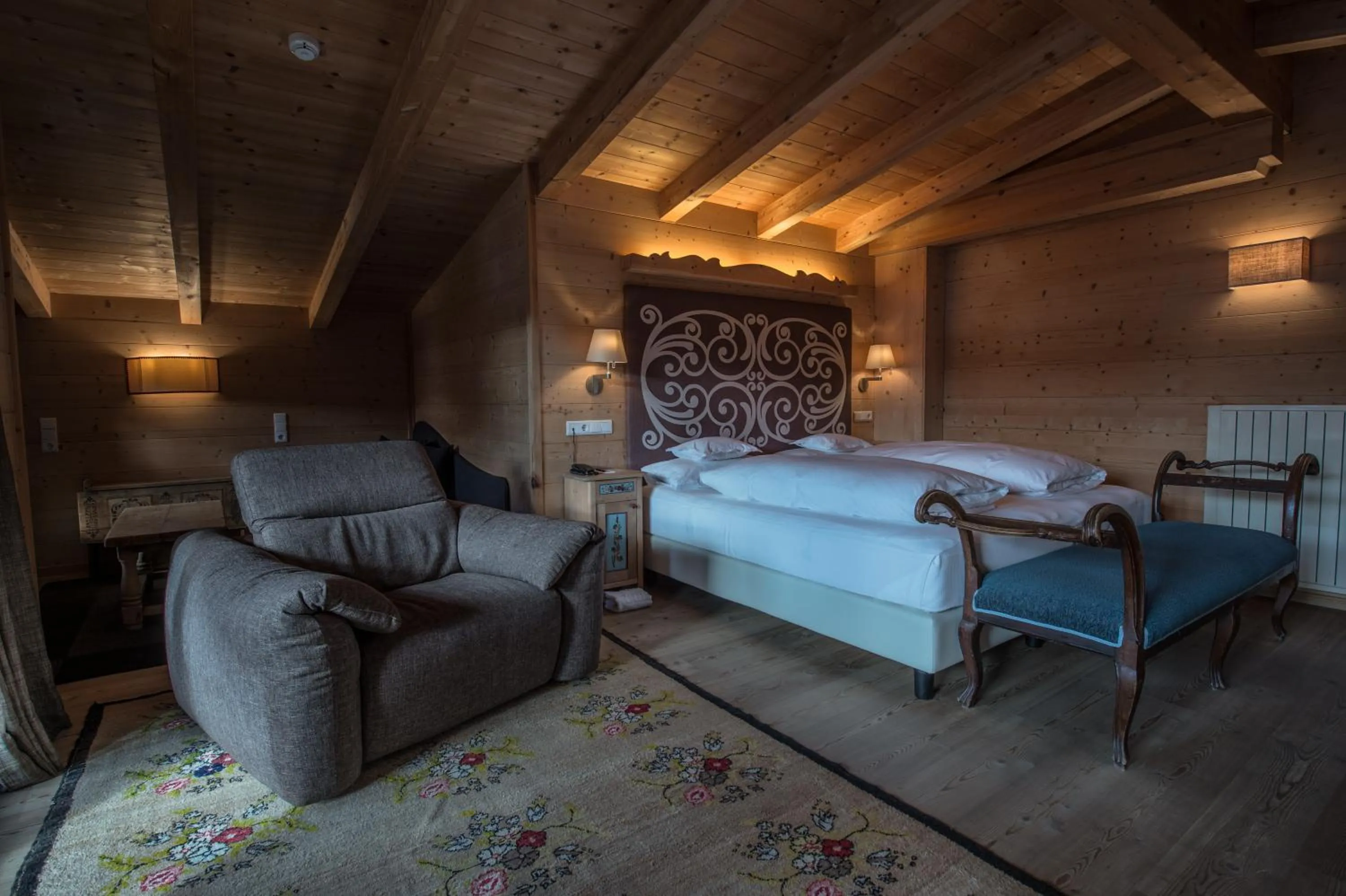 Bed in Hotel Ciasa Salares