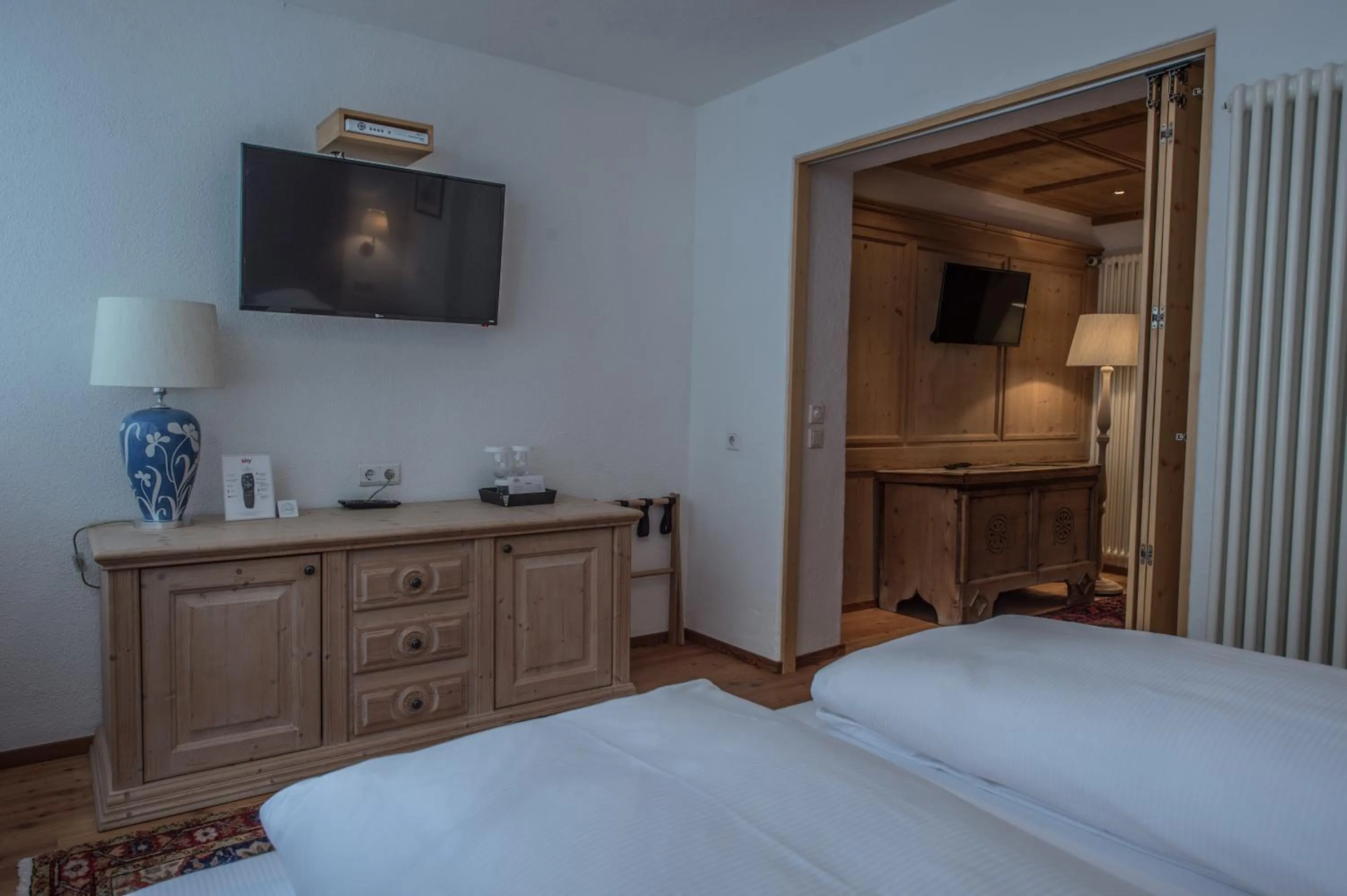 Bed in Hotel Ciasa Salares