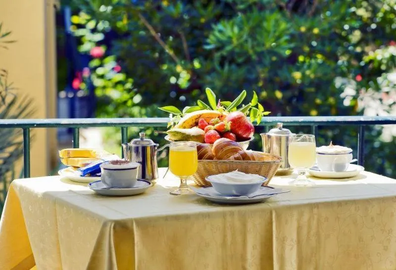 Restaurant/places to eat in Hotel Villa Maria Ischia Porto