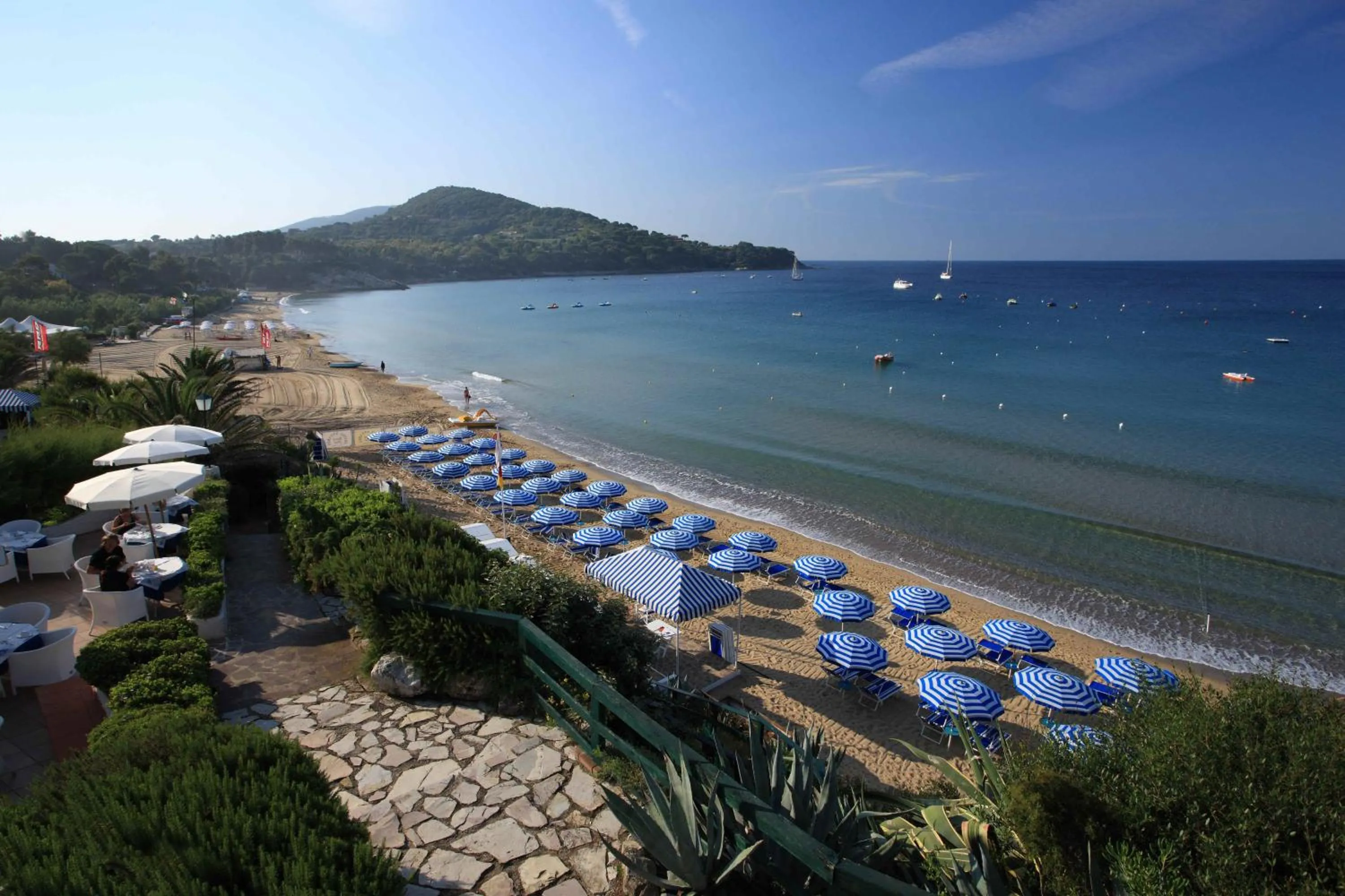 Beach in Hotel Antares