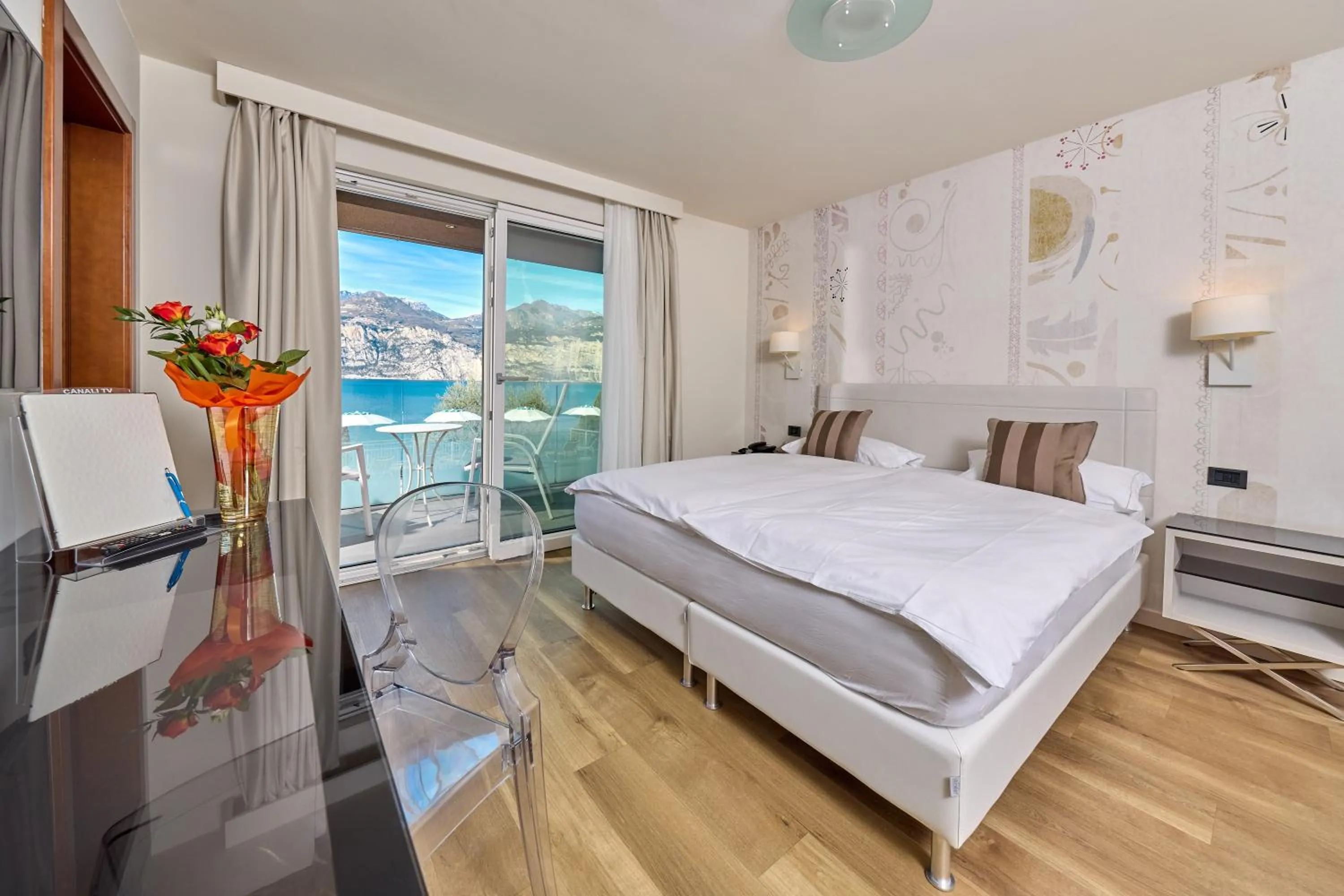 Photo of the whole room, Bed in Hotel Capri