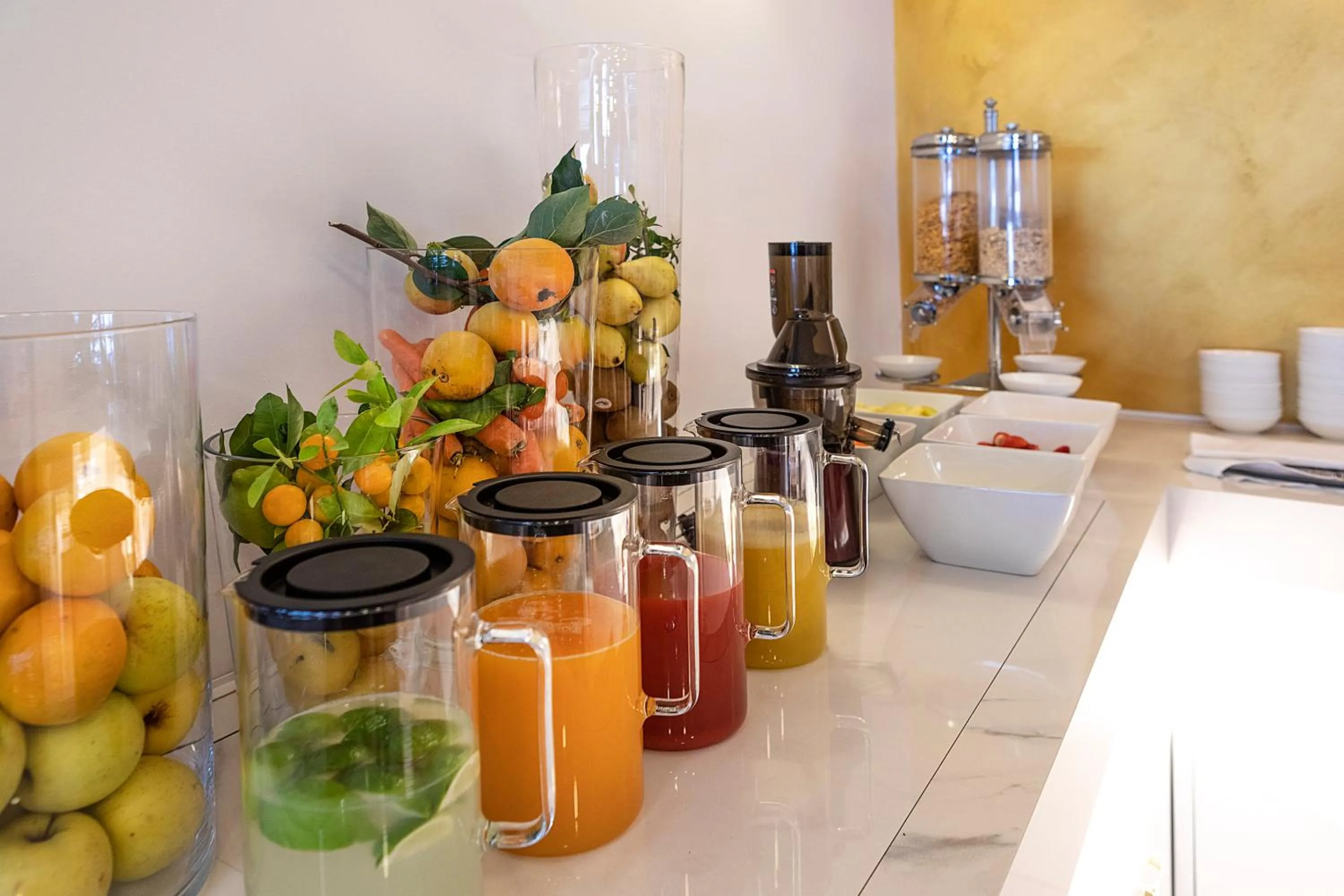 Food and drinks in Hotel Capri