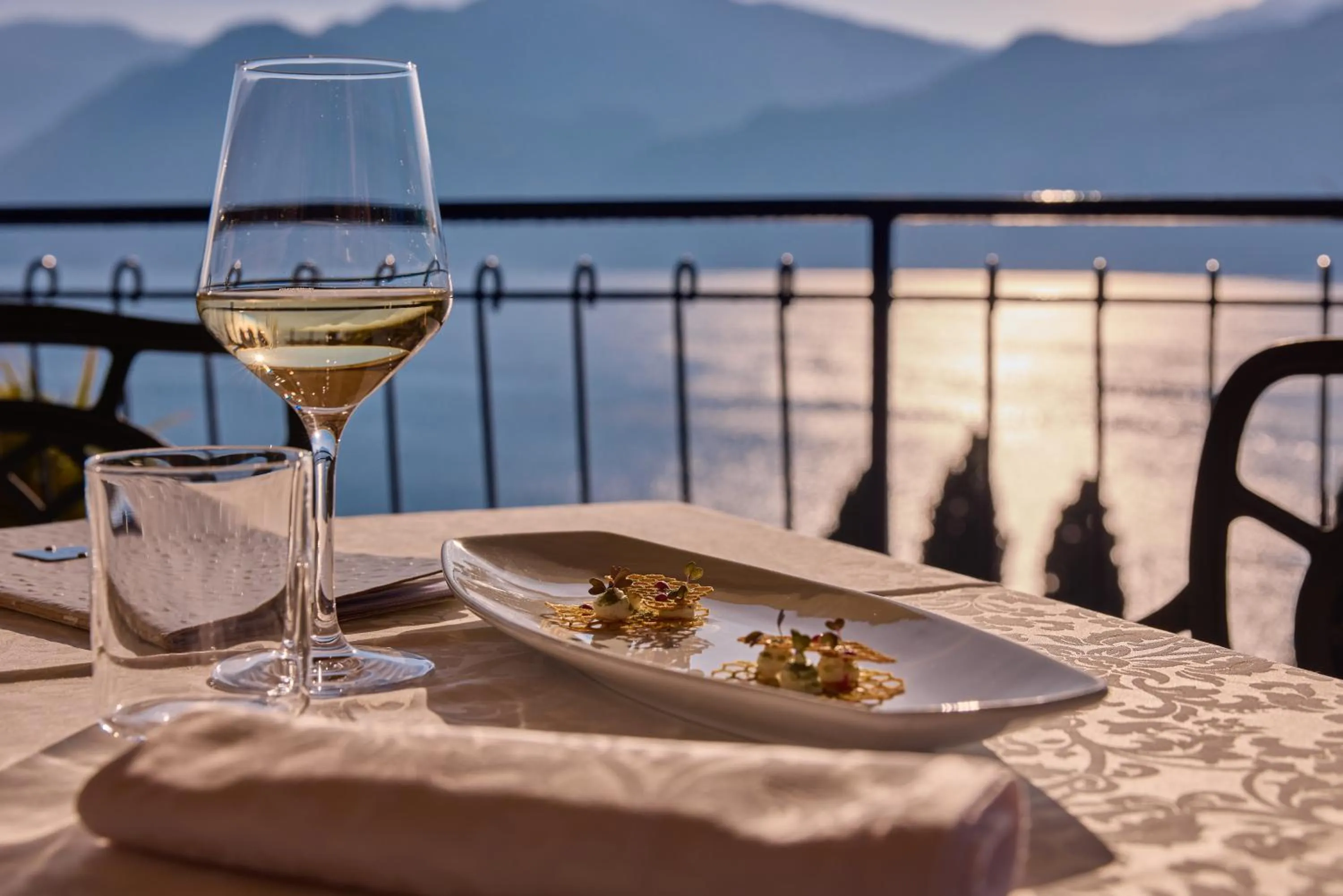 Restaurant/places to eat in Hotel Capri