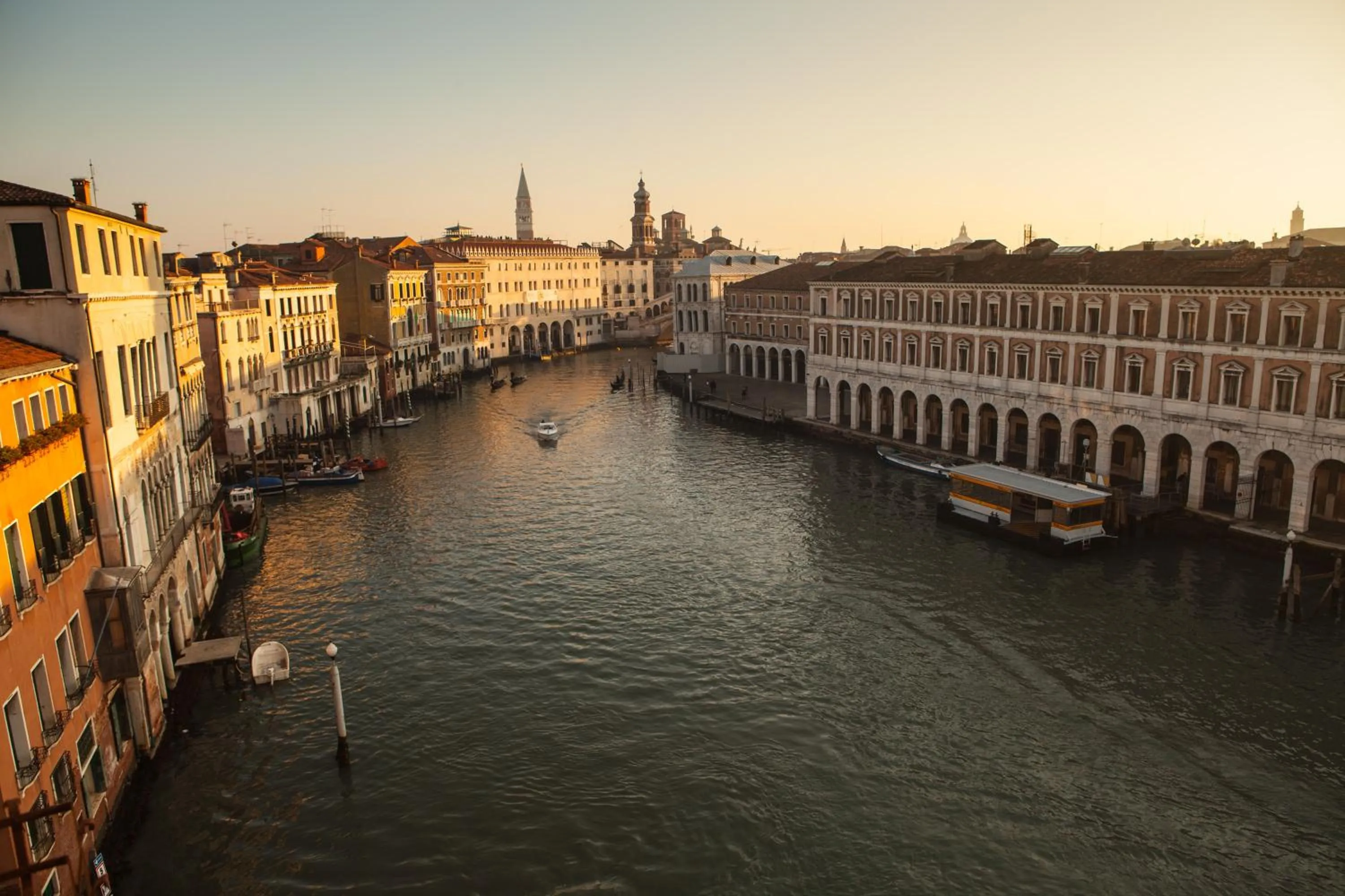 City view in Locanda Ai Santi Apostoli Sul Canal Grande - Ferretti Hotels Collection