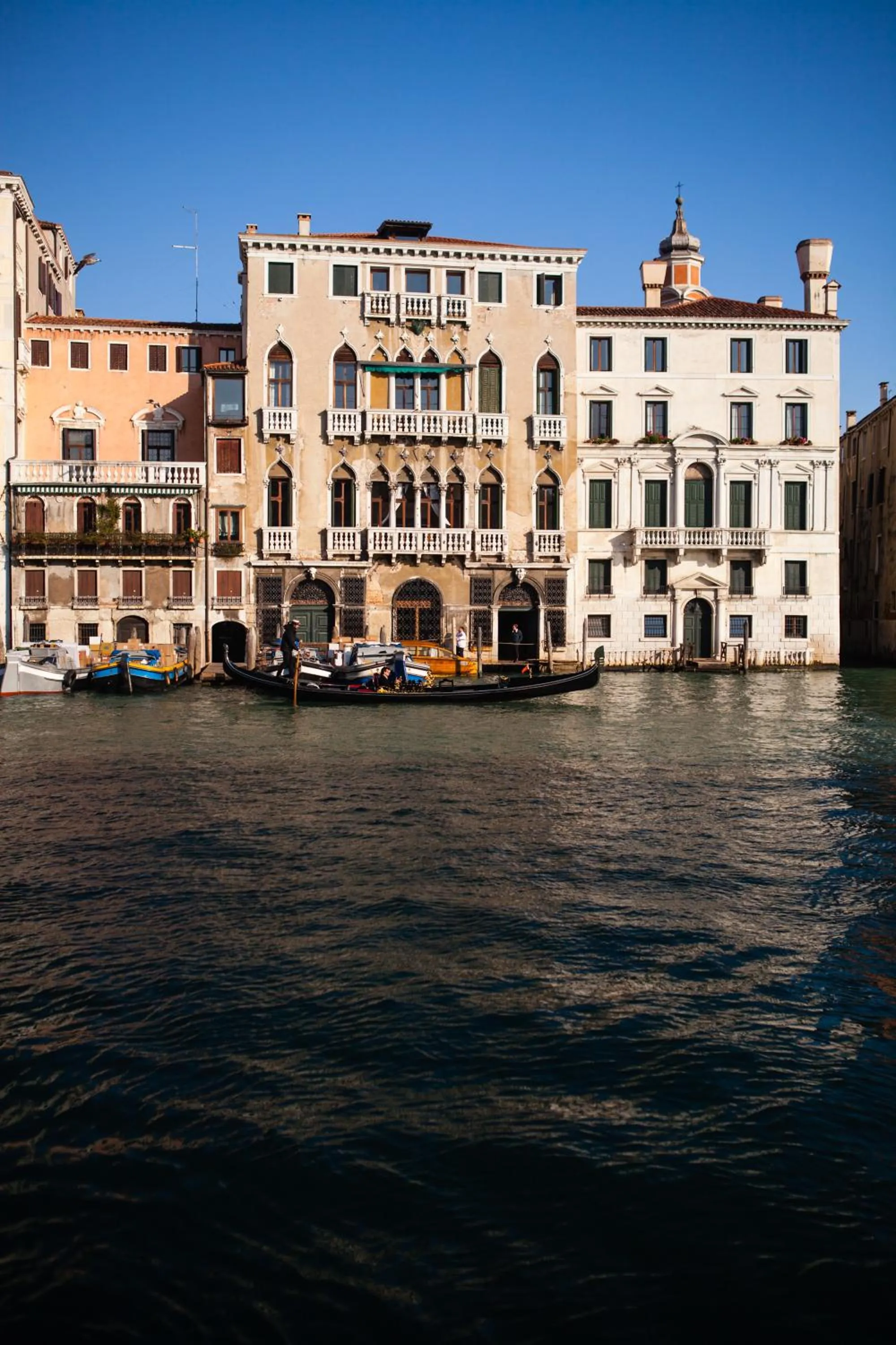 Facade/entrance in Locanda Ai Santi Apostoli Sul Canal Grande - Ferretti Hotels Collection