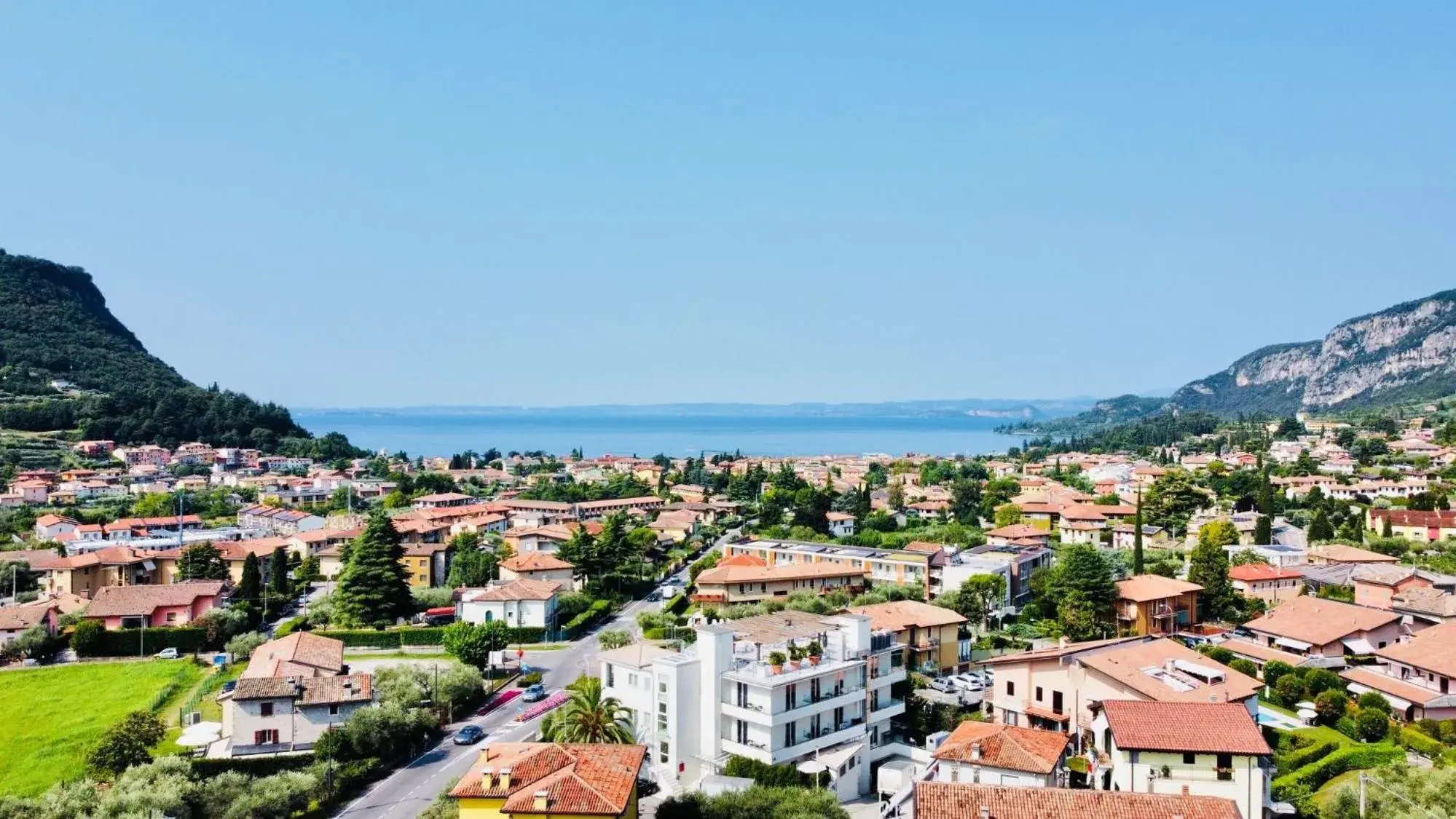 City view, Bird's-eye View in Hotel Eden Garda