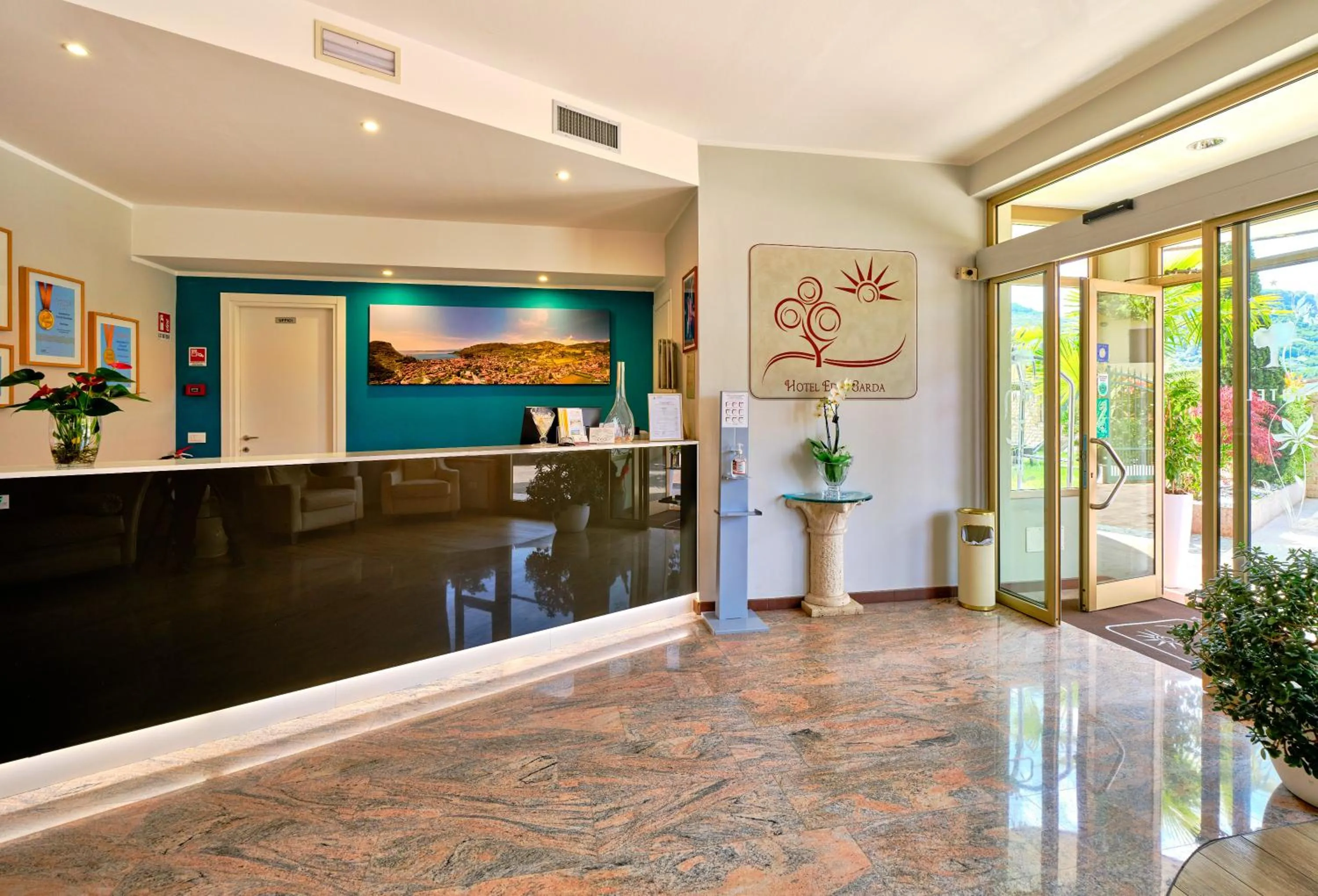 Lobby or reception in Hotel Eden Garda