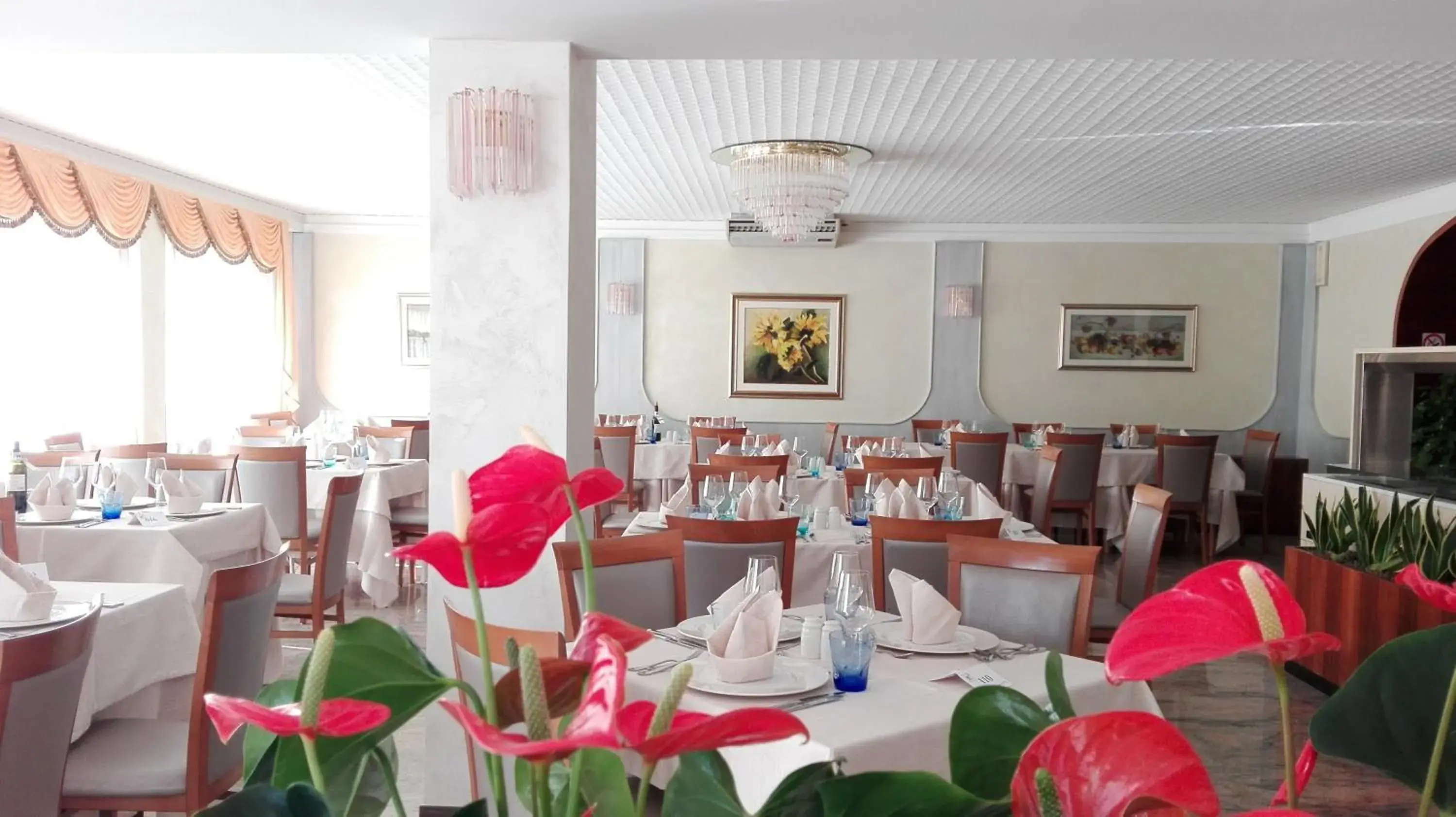 Restaurant/Places to Eat in Hotel Eden Garda