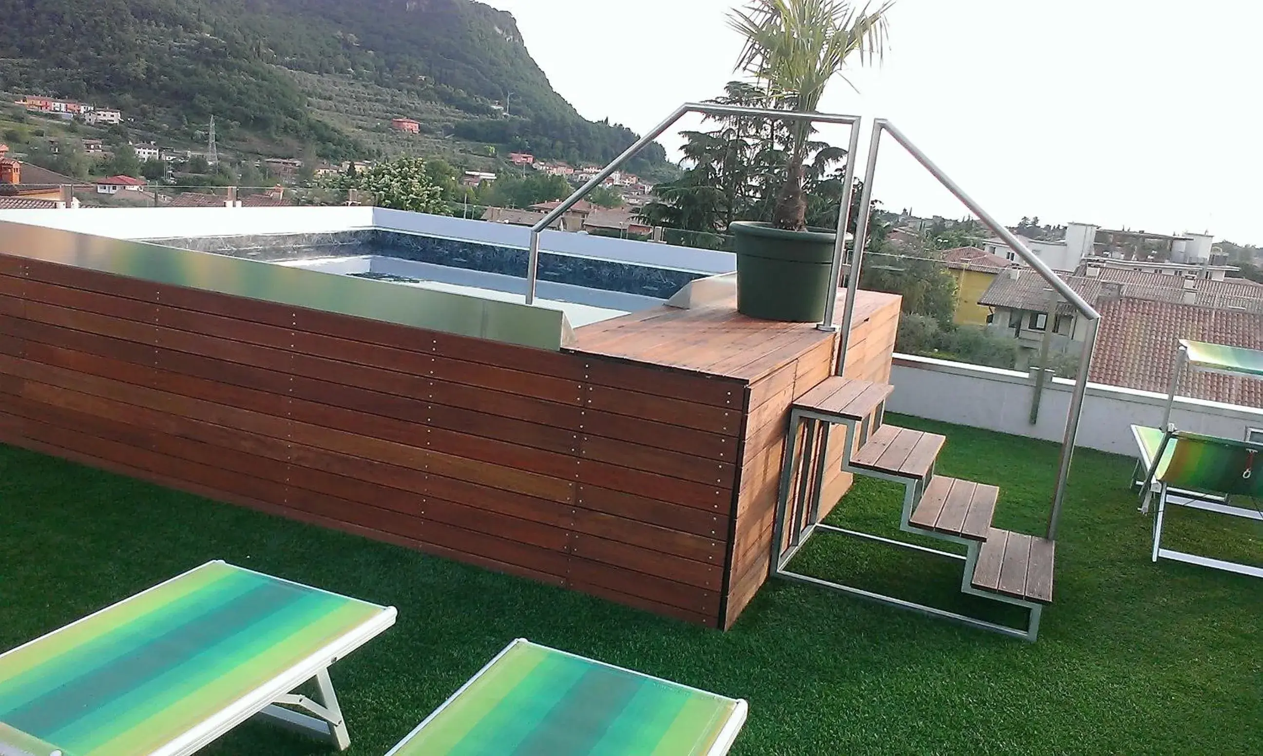 Balcony/Terrace, Swimming Pool in Hotel Eden Garda