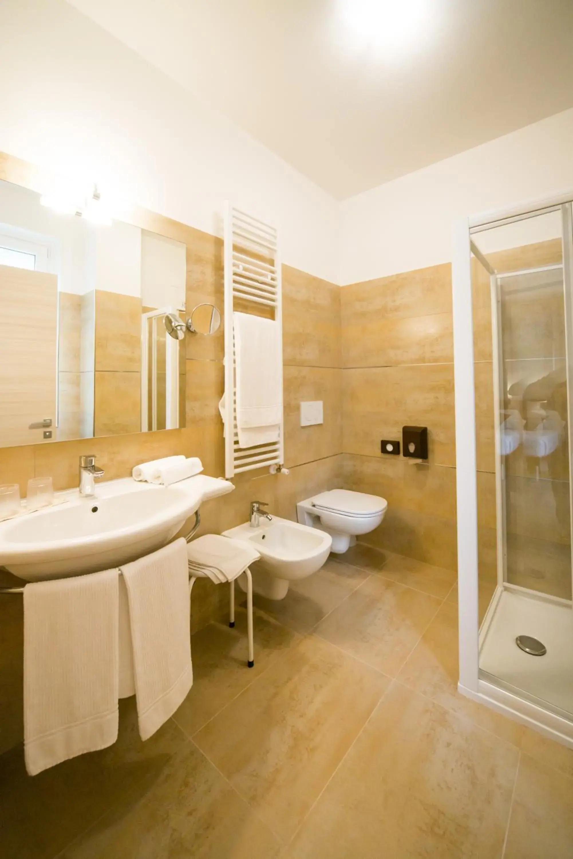 Bathroom in Hotel Eden Garda