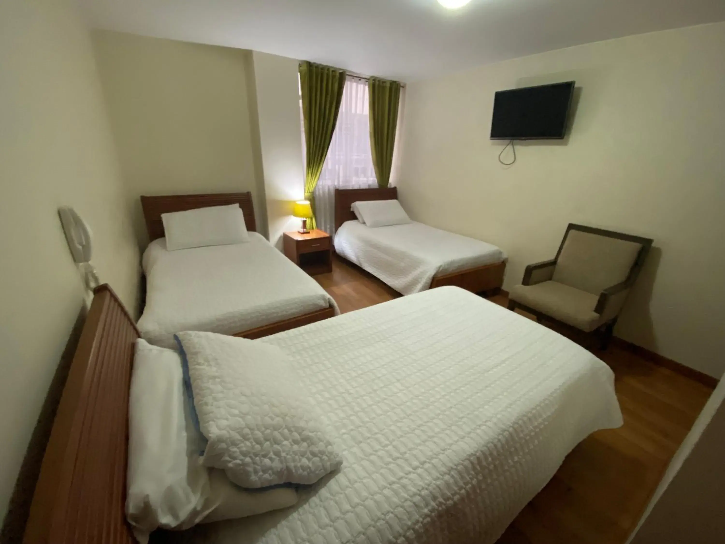 Comfort Triple Room - single occupancy in Hotel Castillo Real Comfort Triple Room - single occupancy in Hotel Castillo Real