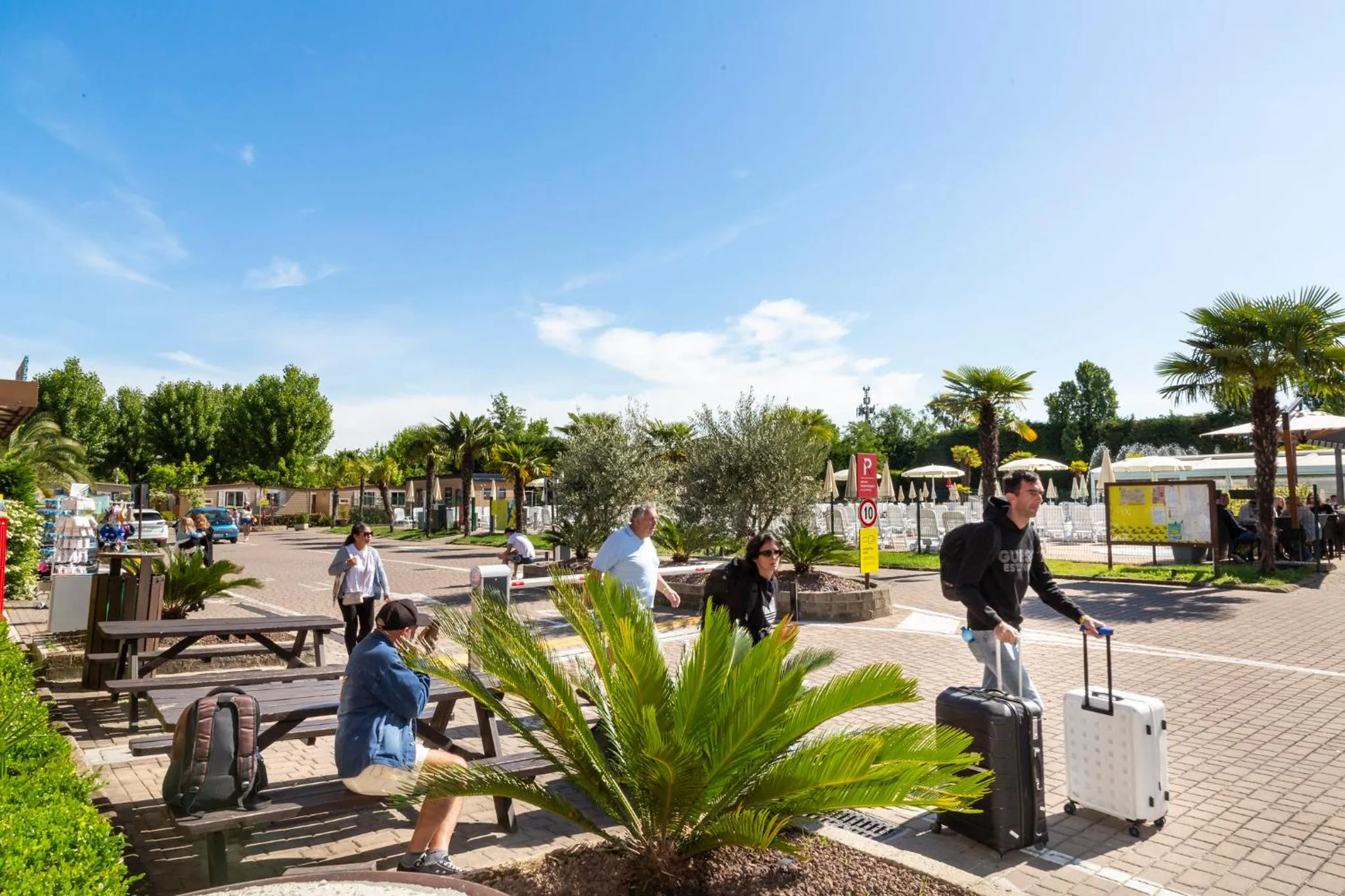 hu Venezia Camping in Town