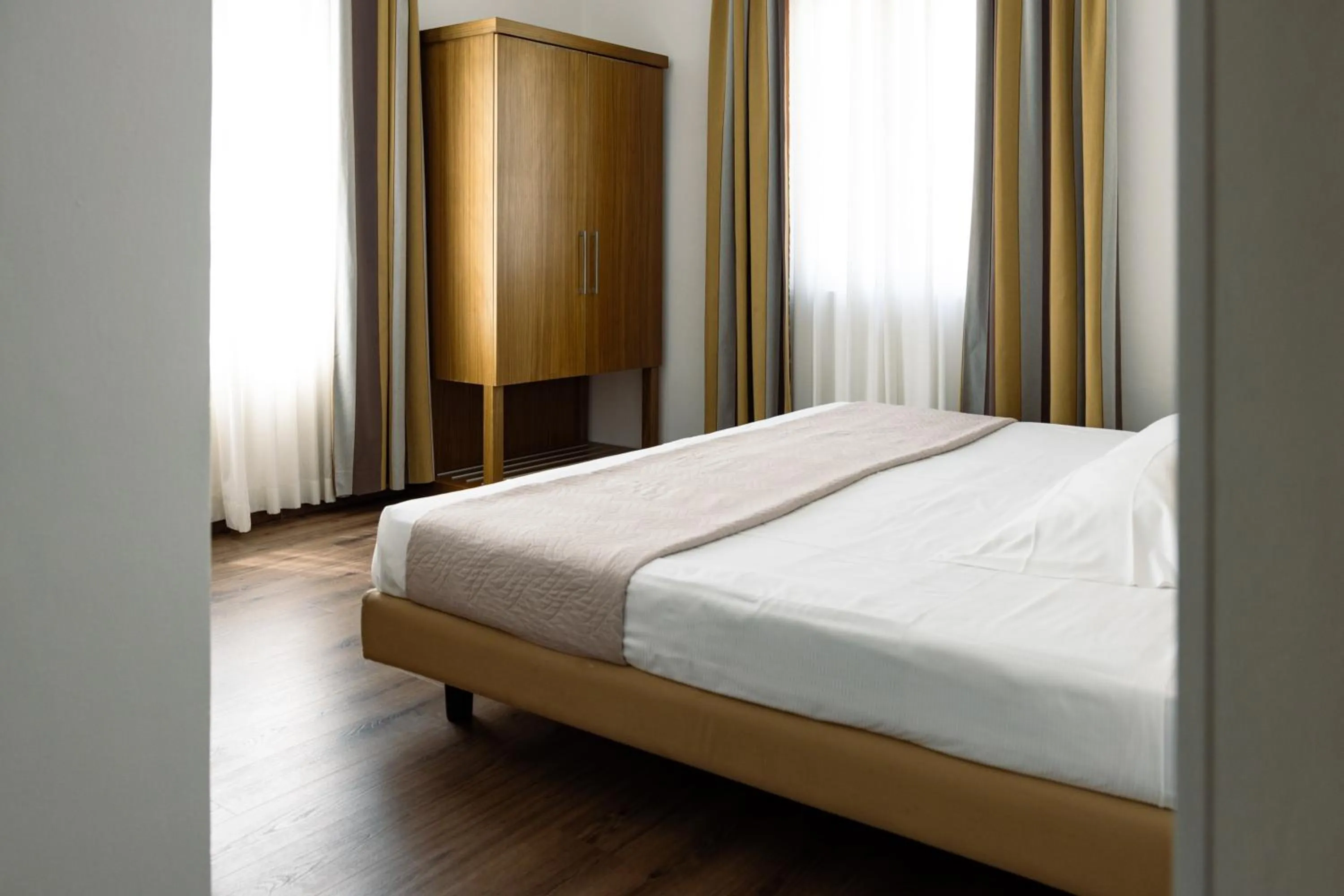 Bedroom, Bed in Hotel Trieste