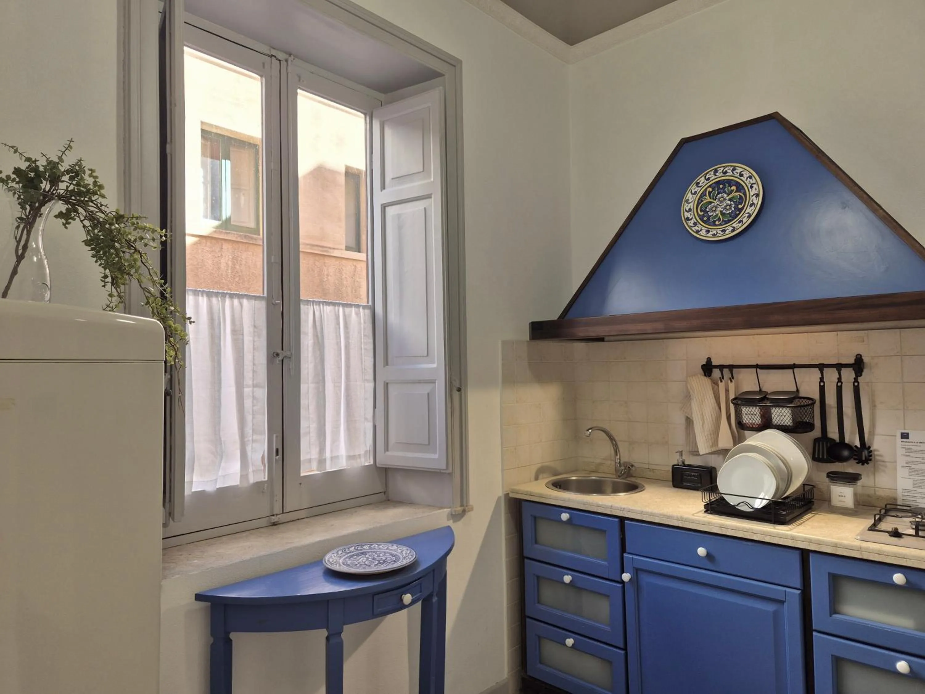 Communal kitchen in La Mattanza