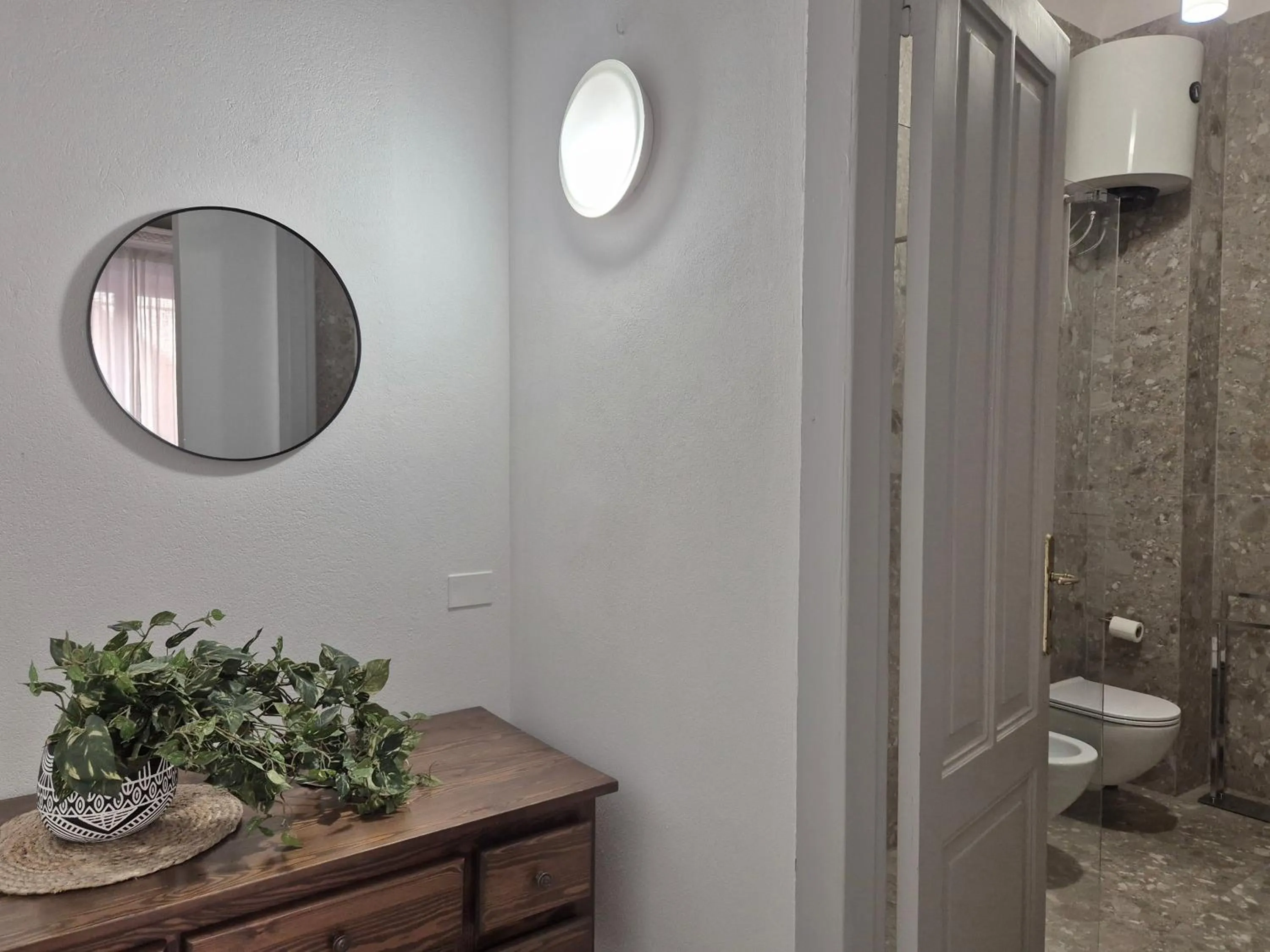 Bathroom in La Mattanza